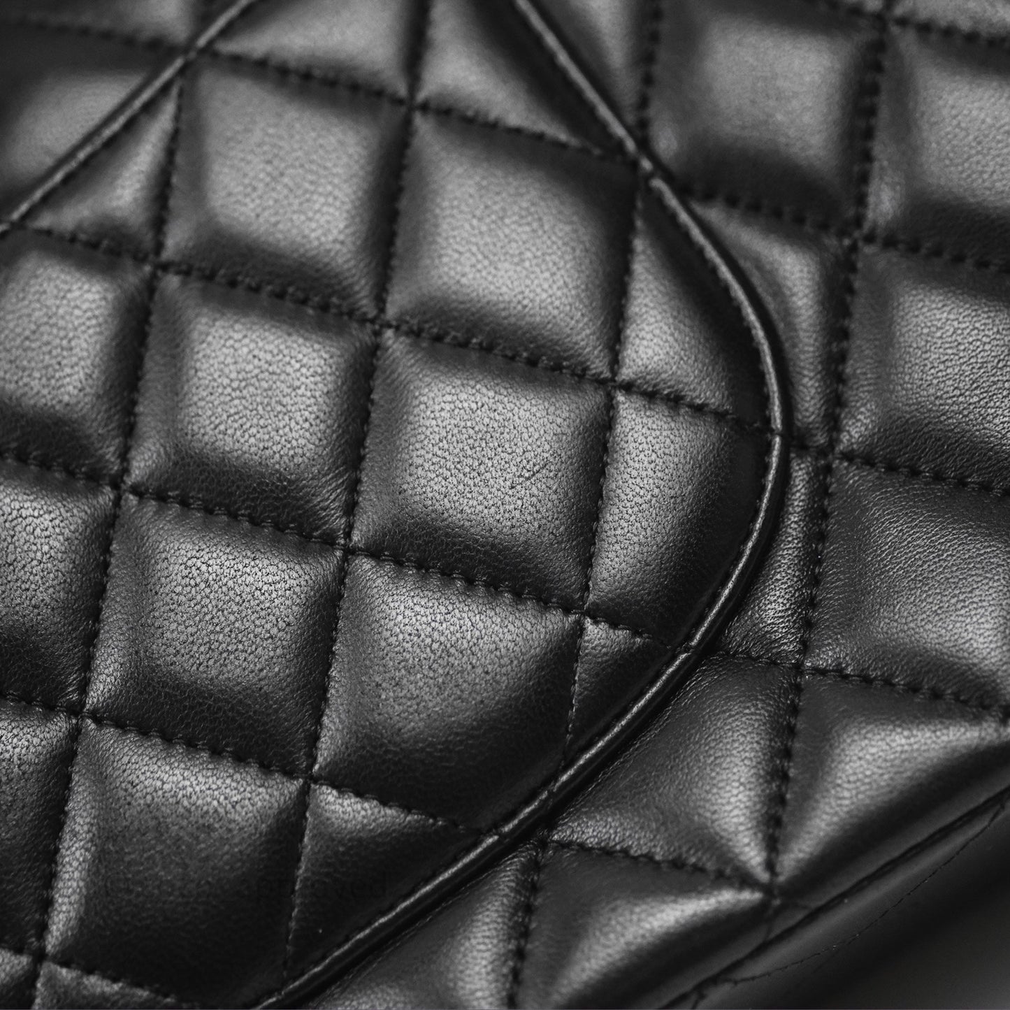 Chanel Classic M/L Medium Flap Quilted Black Lambskin Silver Hardware