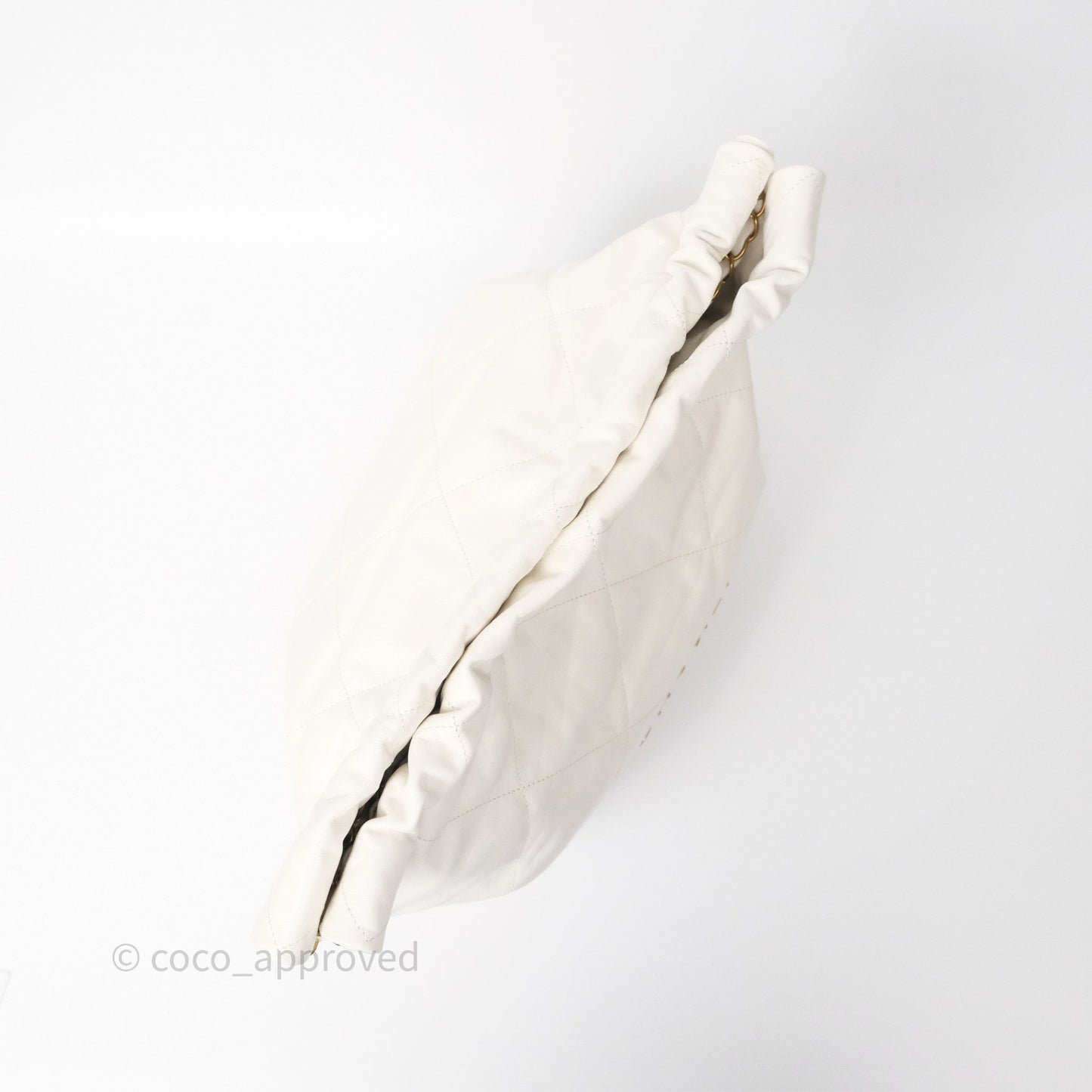 Chanel 22 Medium White Shiny Crumpled Calfskin Aged Gold Hardware