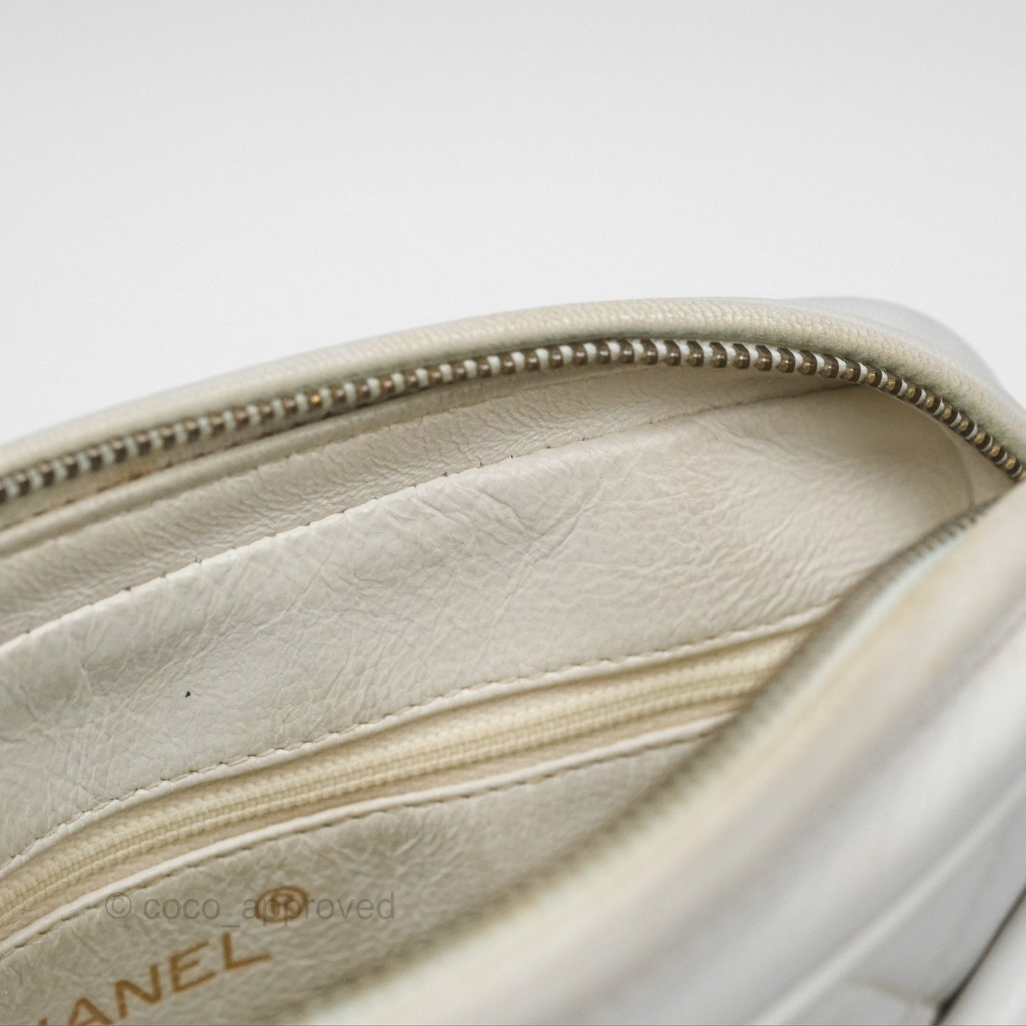 Chanel Vintage Small Camera Bag White Lambskin Gold Hardware