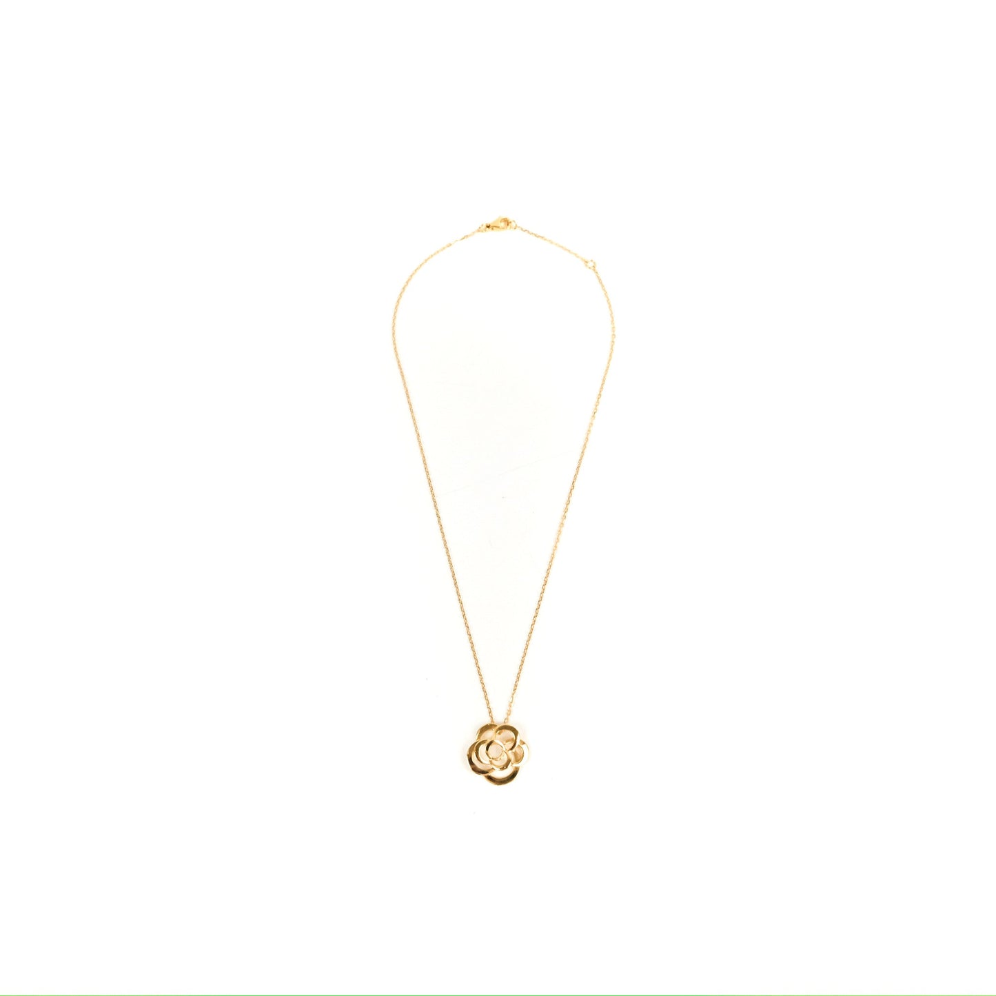 Chanel Fil De Camelia Necklace 18K Gold