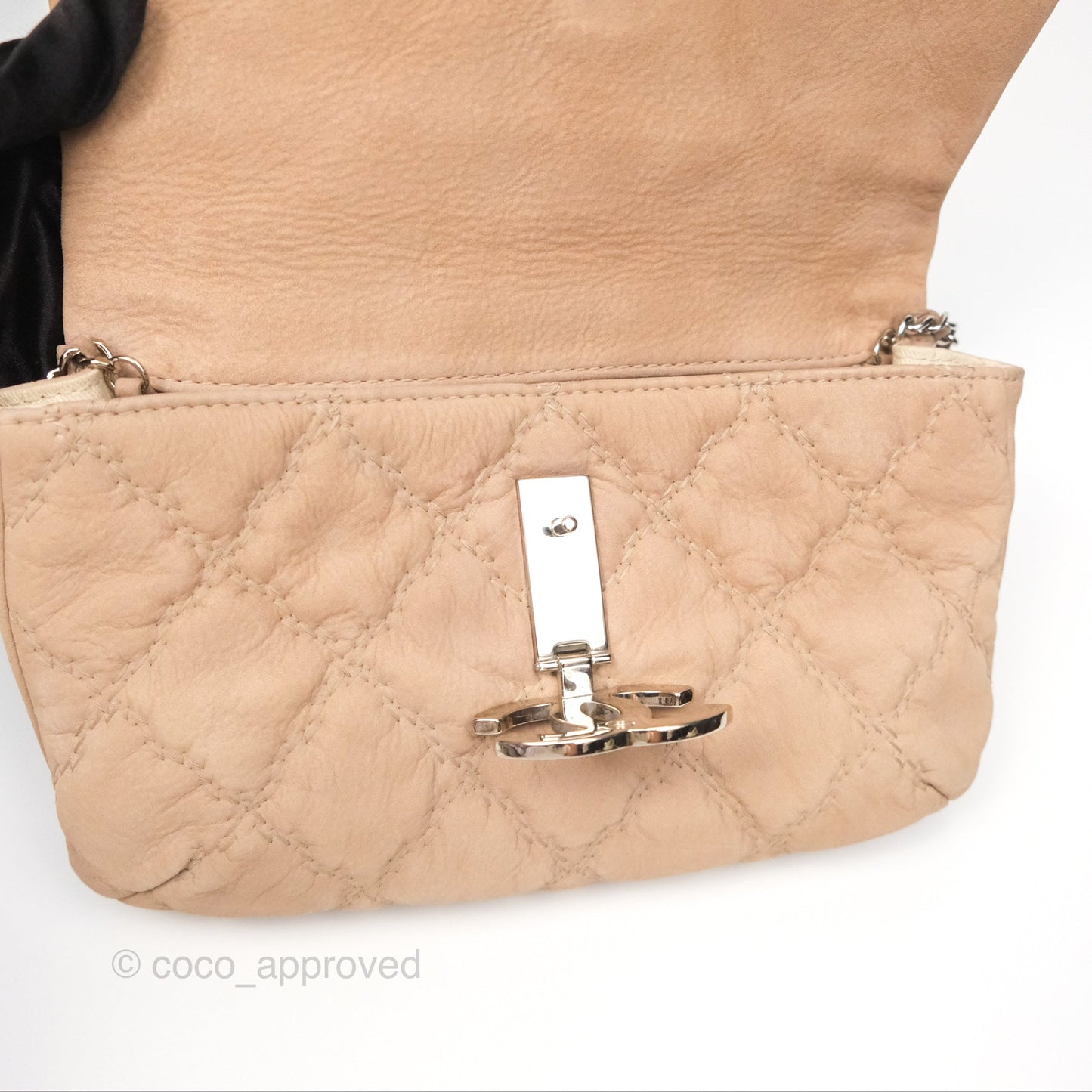 Chanel Double Stitch Hamptons Clutch With Chain Beige Washed Calfskin