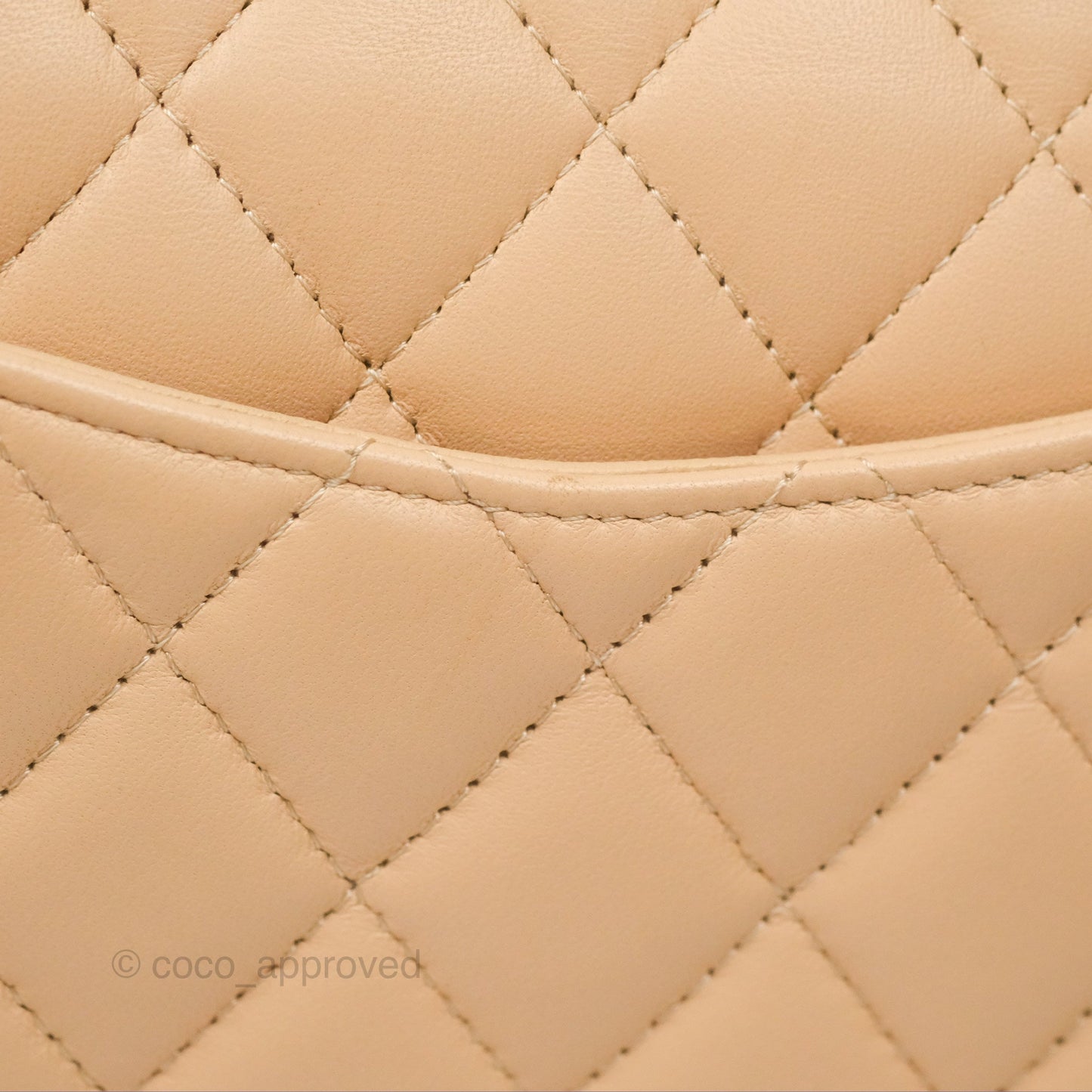 Chanel Classic M/L Medium Flap Quilted Beige Lambskin Gold Hardware