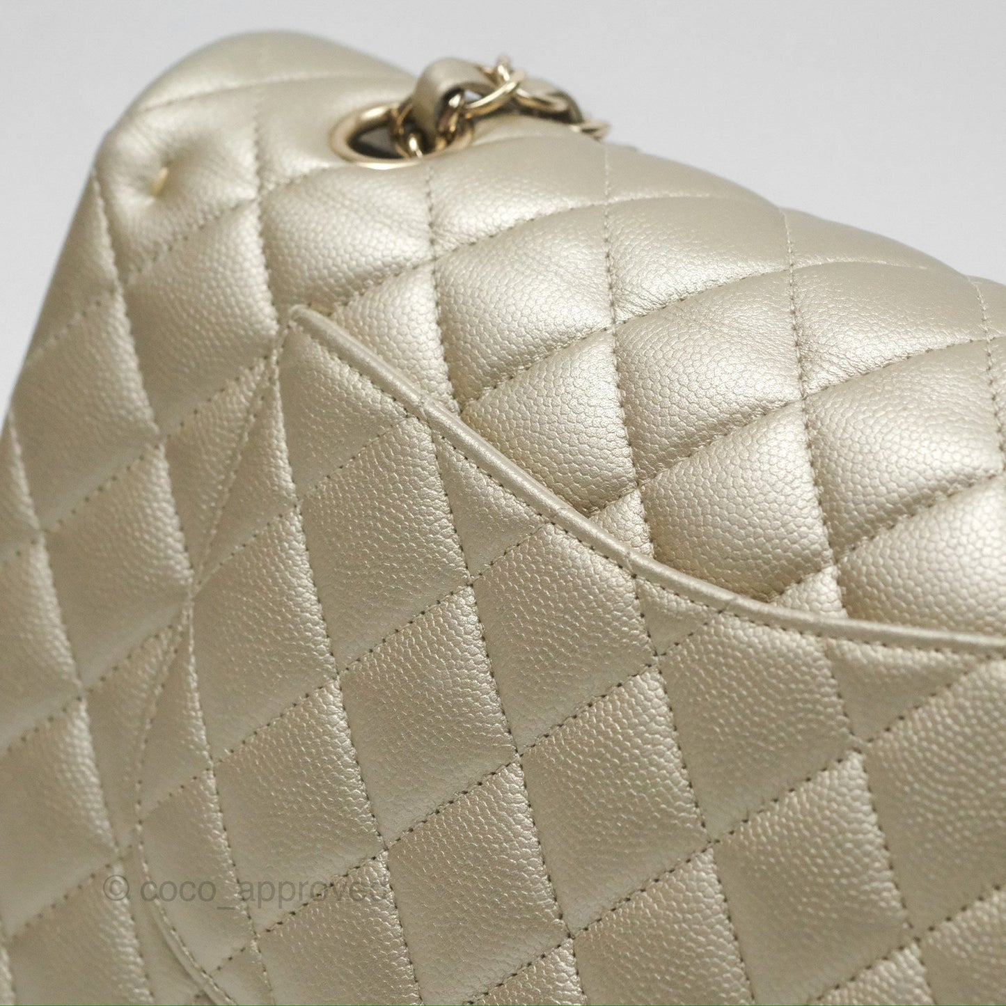 Chanel Classic M/L Medium Flap Quilted Gold Caviar Gold Gold Hardware