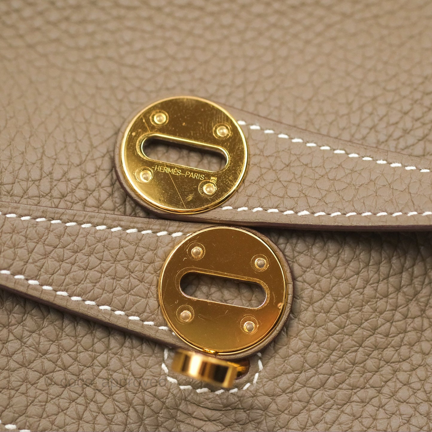 Hermès Lindy 26 Etoupe Clemence Gold Hardware