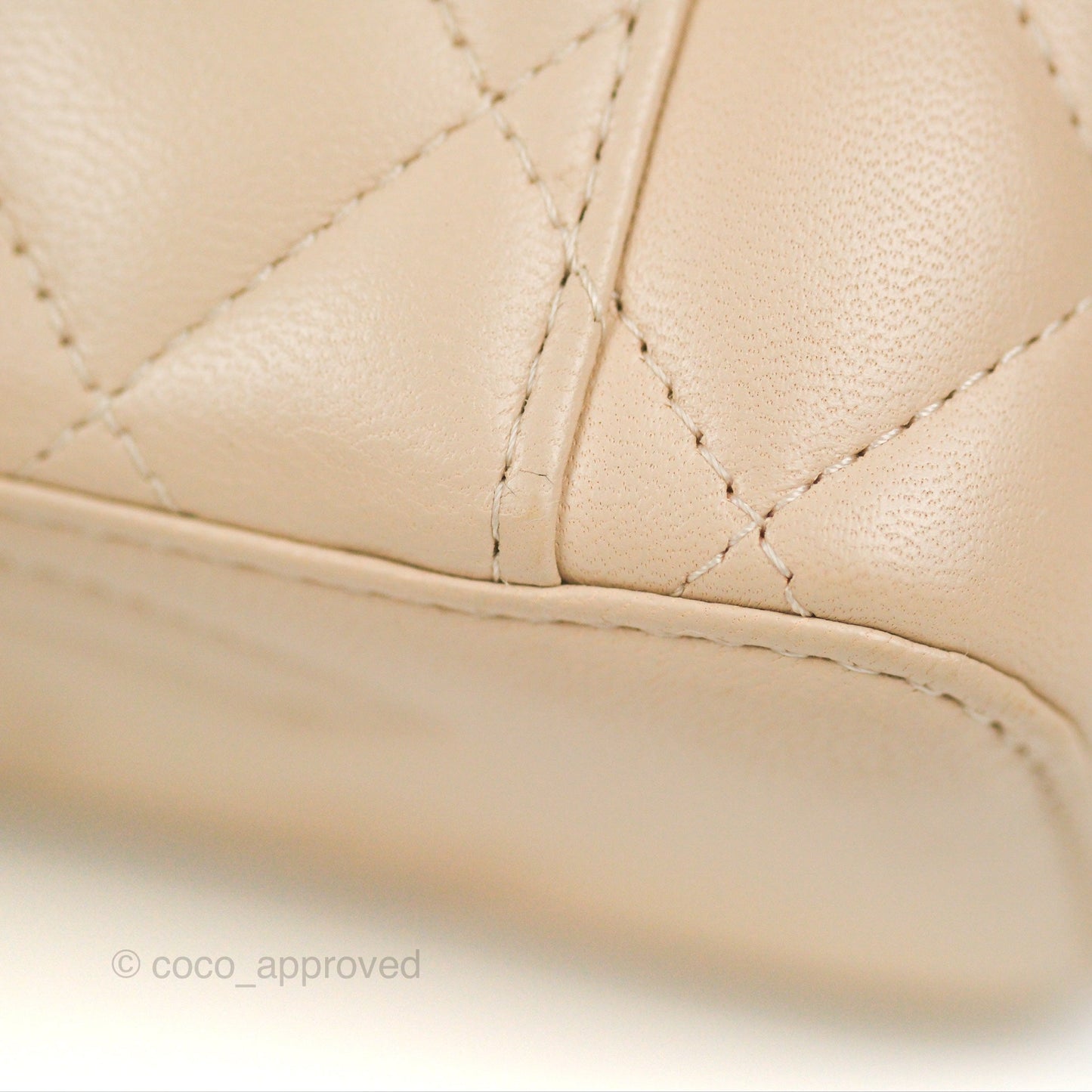 Chanel Vanity Rectangular Top Handle Ecru/Beige Lambskin Gold Hardware 23P