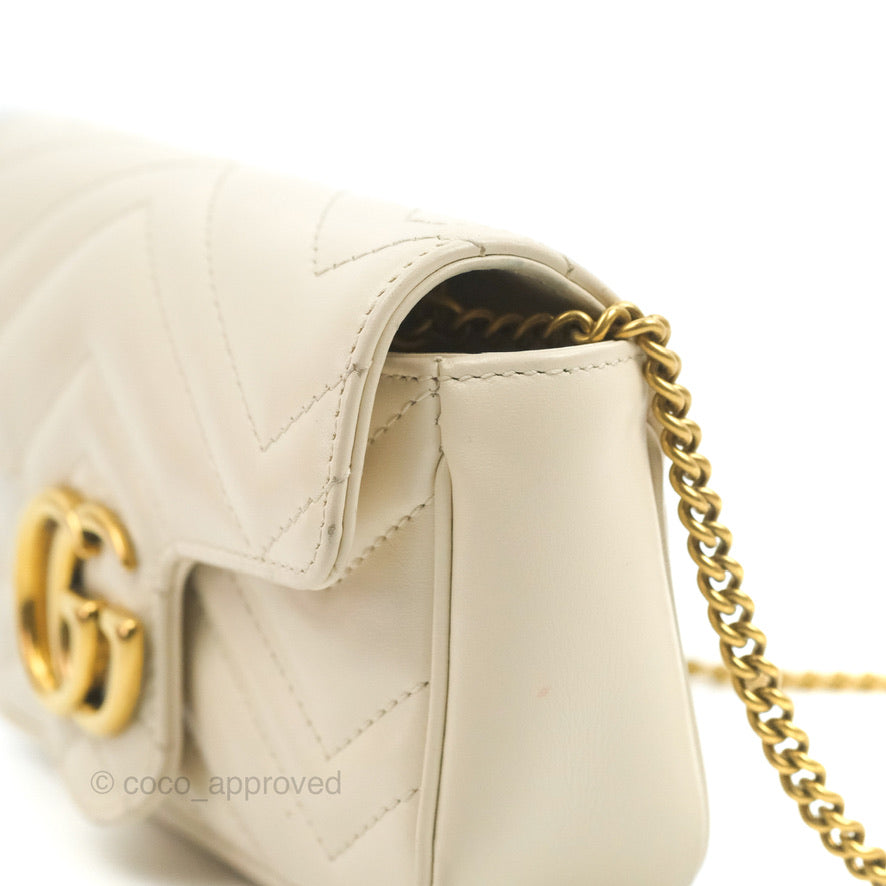 Gucci GG Marmont Matelassé Leather Super Mini Bag Ivory