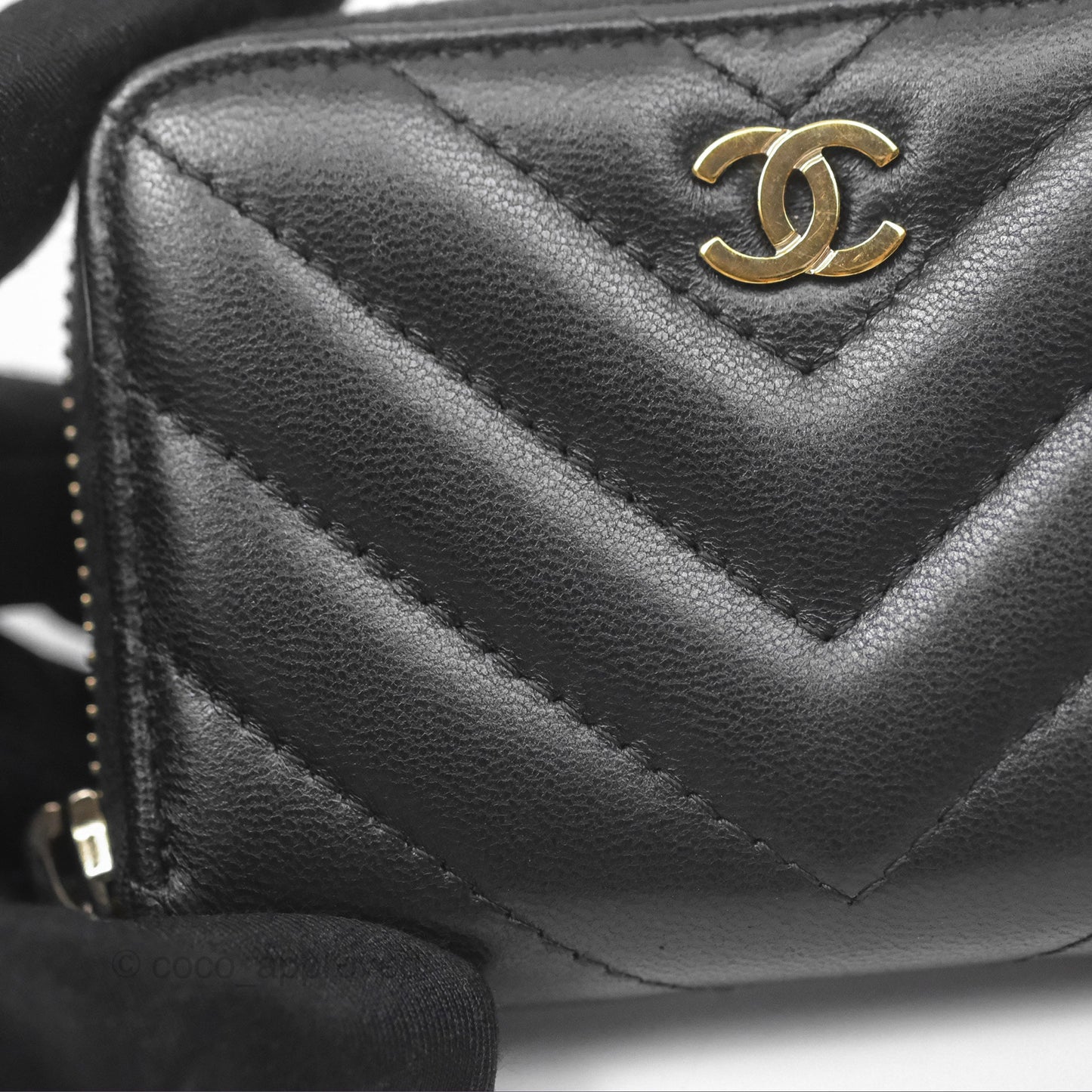 Chanel Chevron Zipped Coin Purse Black Lambskin Gold Hardware