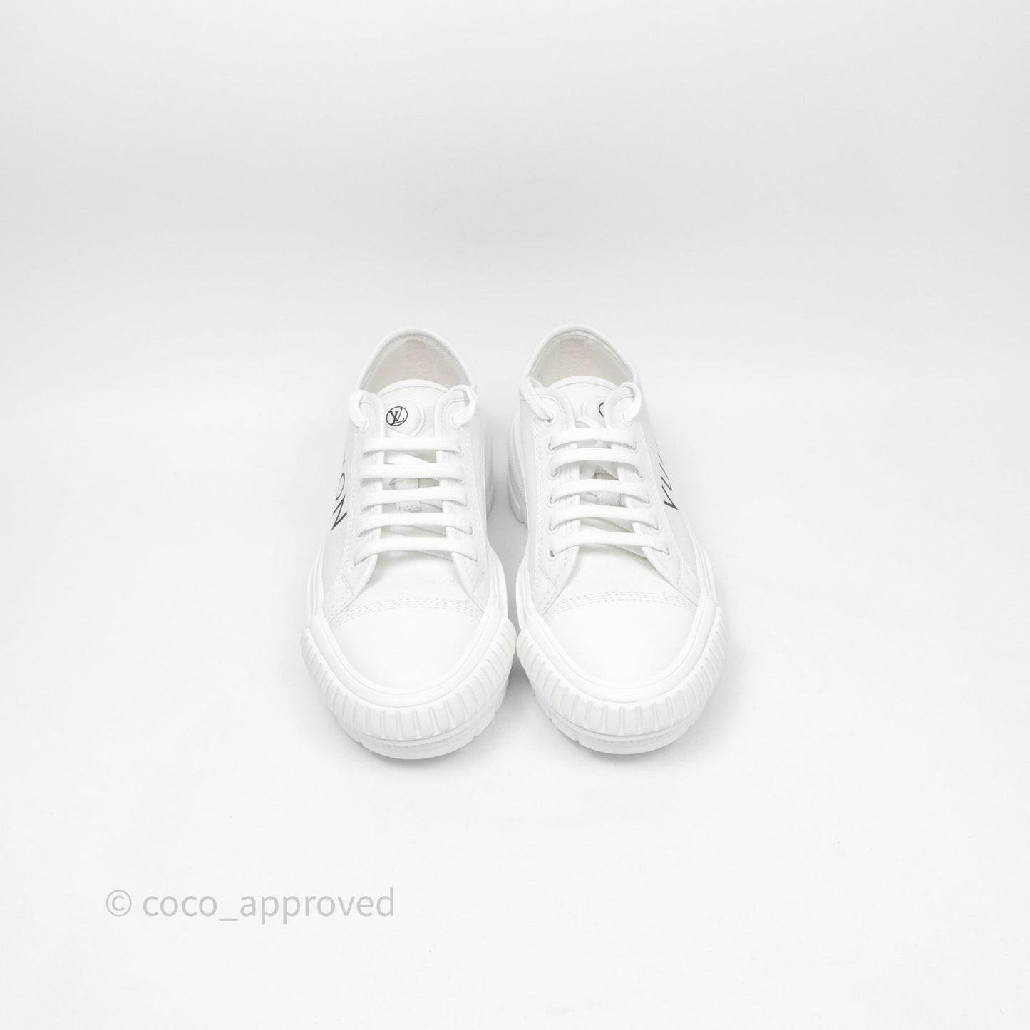 Louis Vuitton Logo Blanc Sneakers Size 38