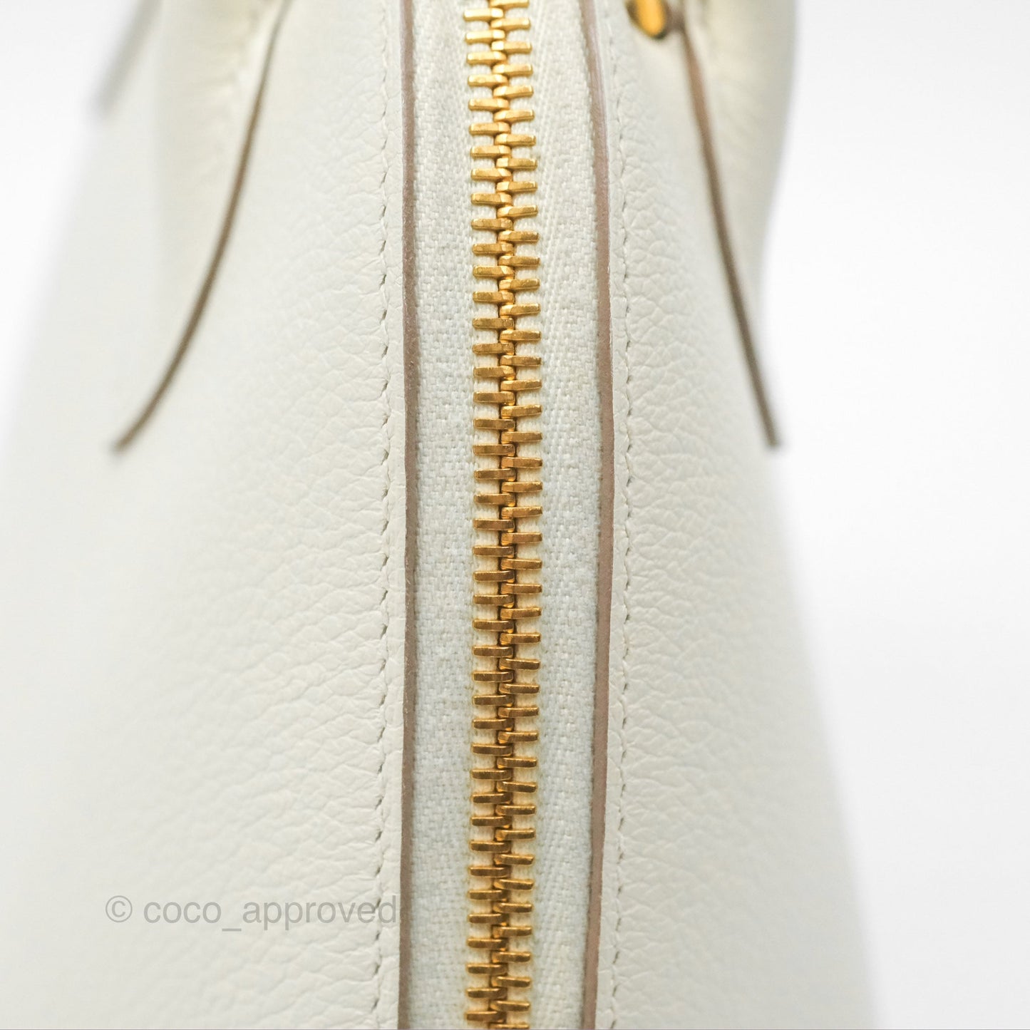 Hermès Bolide 1923 25 Mushroom 0T/Biscuit 48 Evercolor Gold Hardware