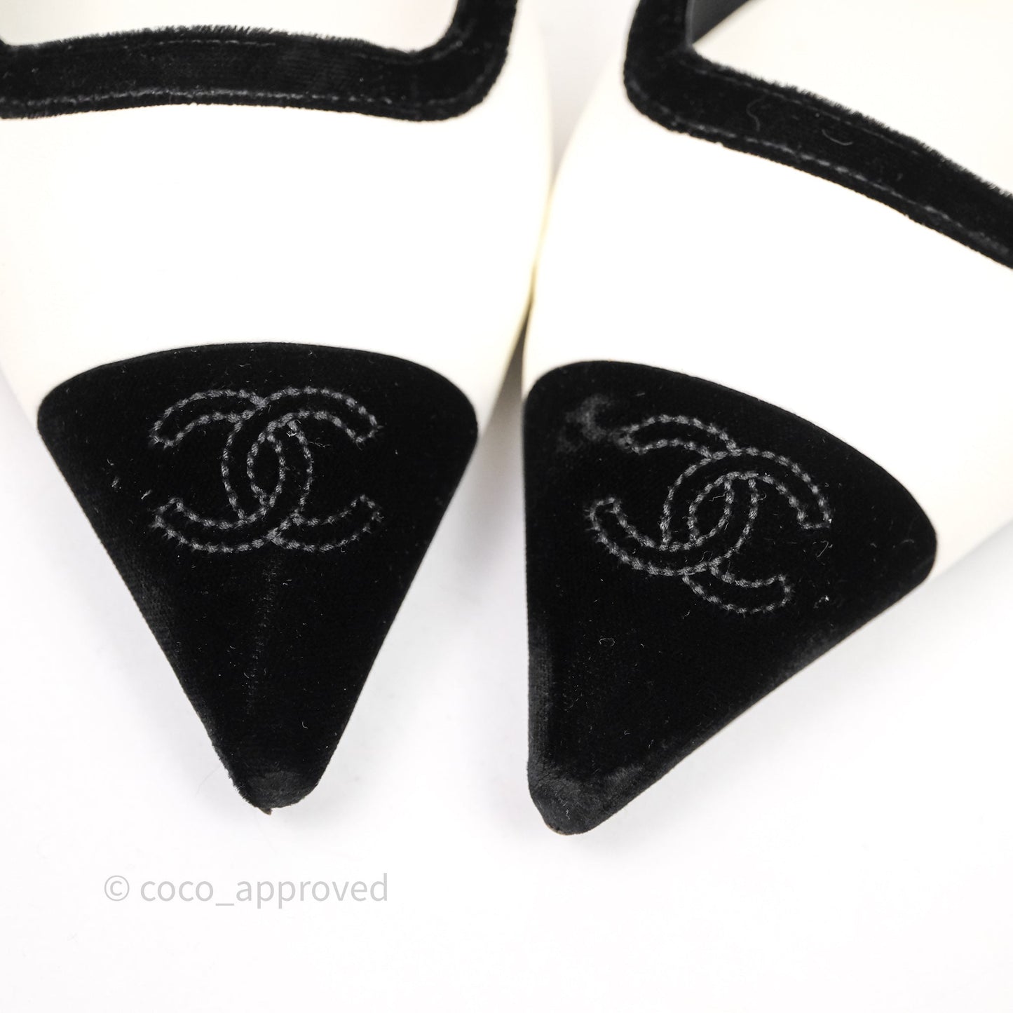 Chanel Mary Janes Flats White/Black Size 39.5