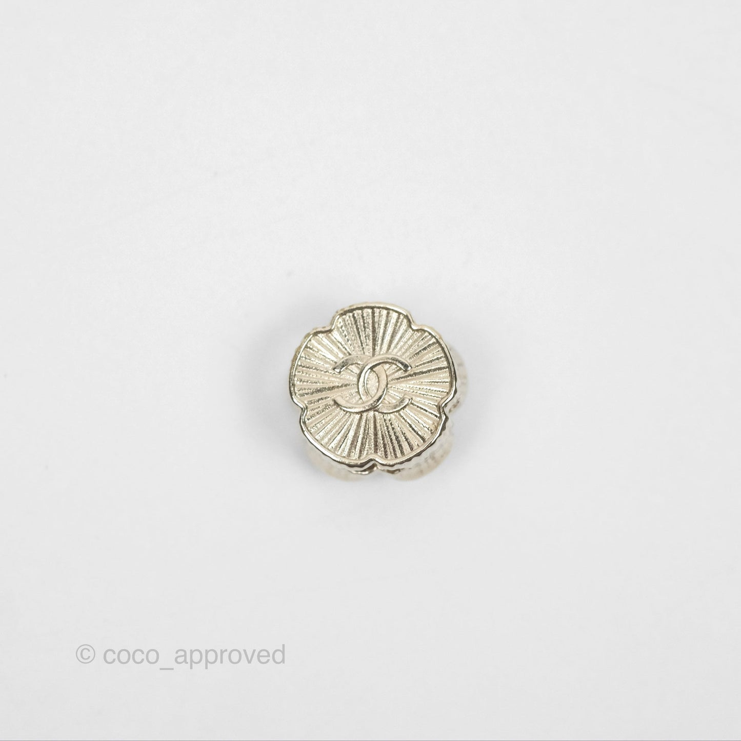 Chanel Magnetic Hair Accessory Hair Clip Set Gold Tone 22P