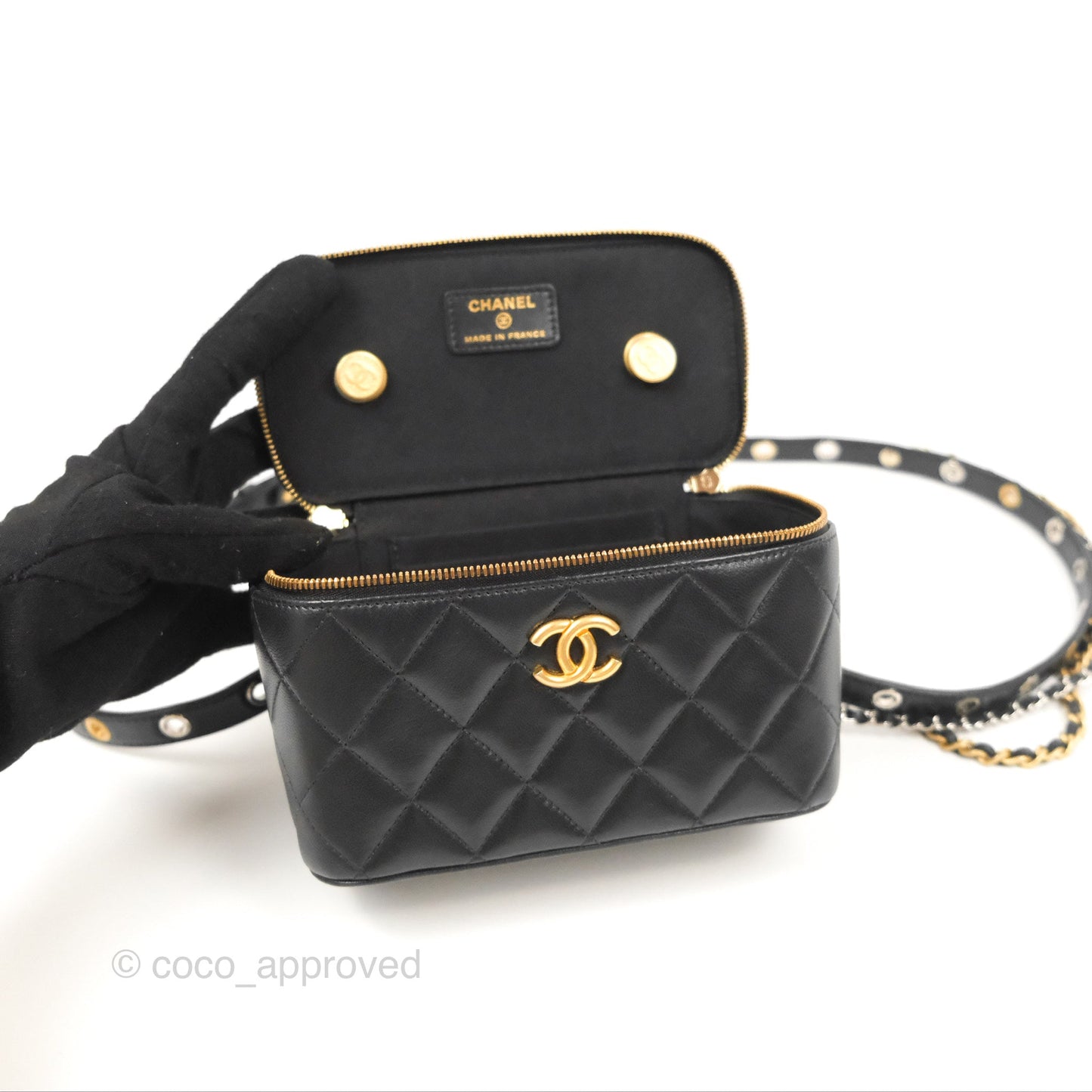 Chanel Vanity With Chain Black Goatskin Aged Gold Hardware