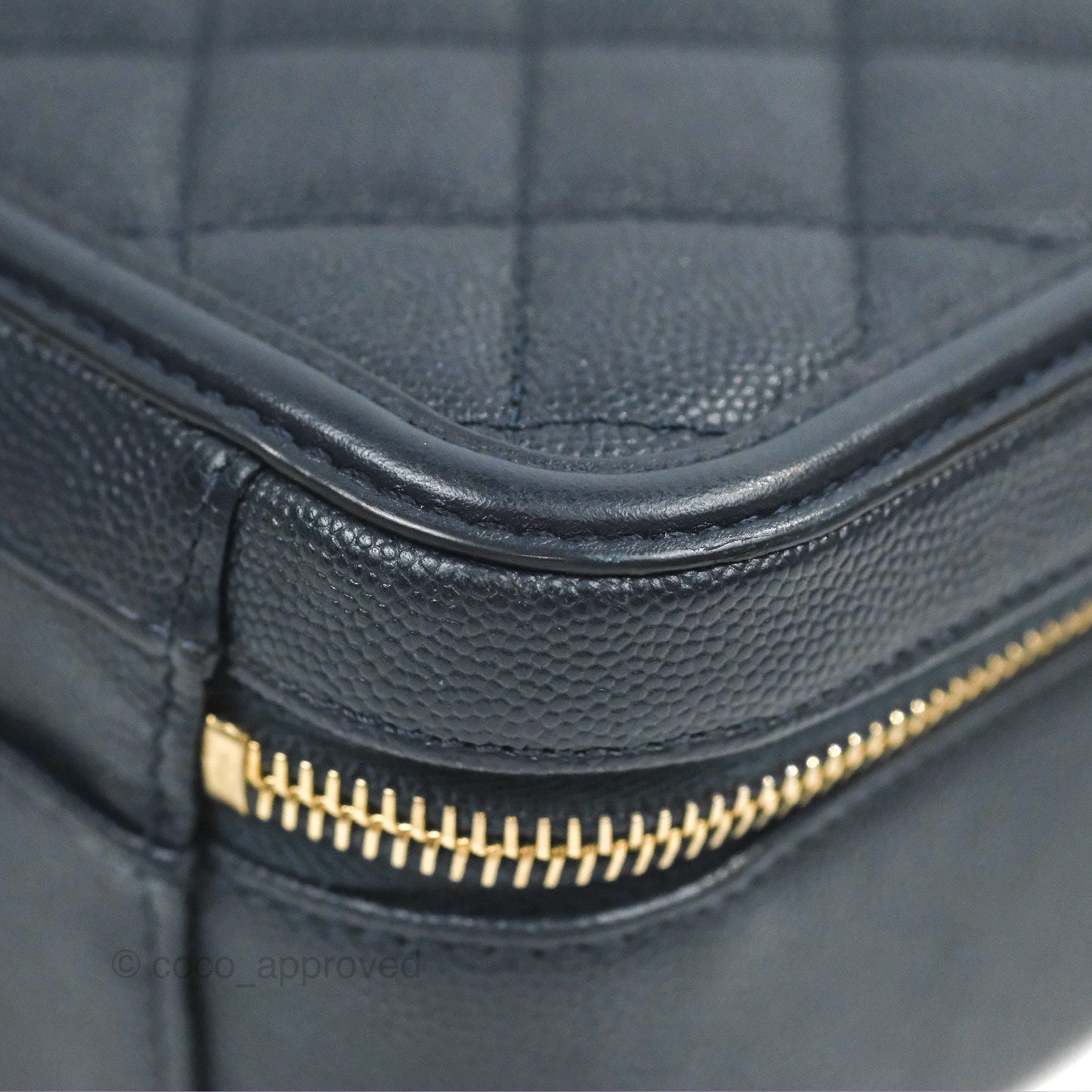 Chanel Quilted Medium CC Filigree Vanity Case Dark Navy Caviar Gold Hardware
