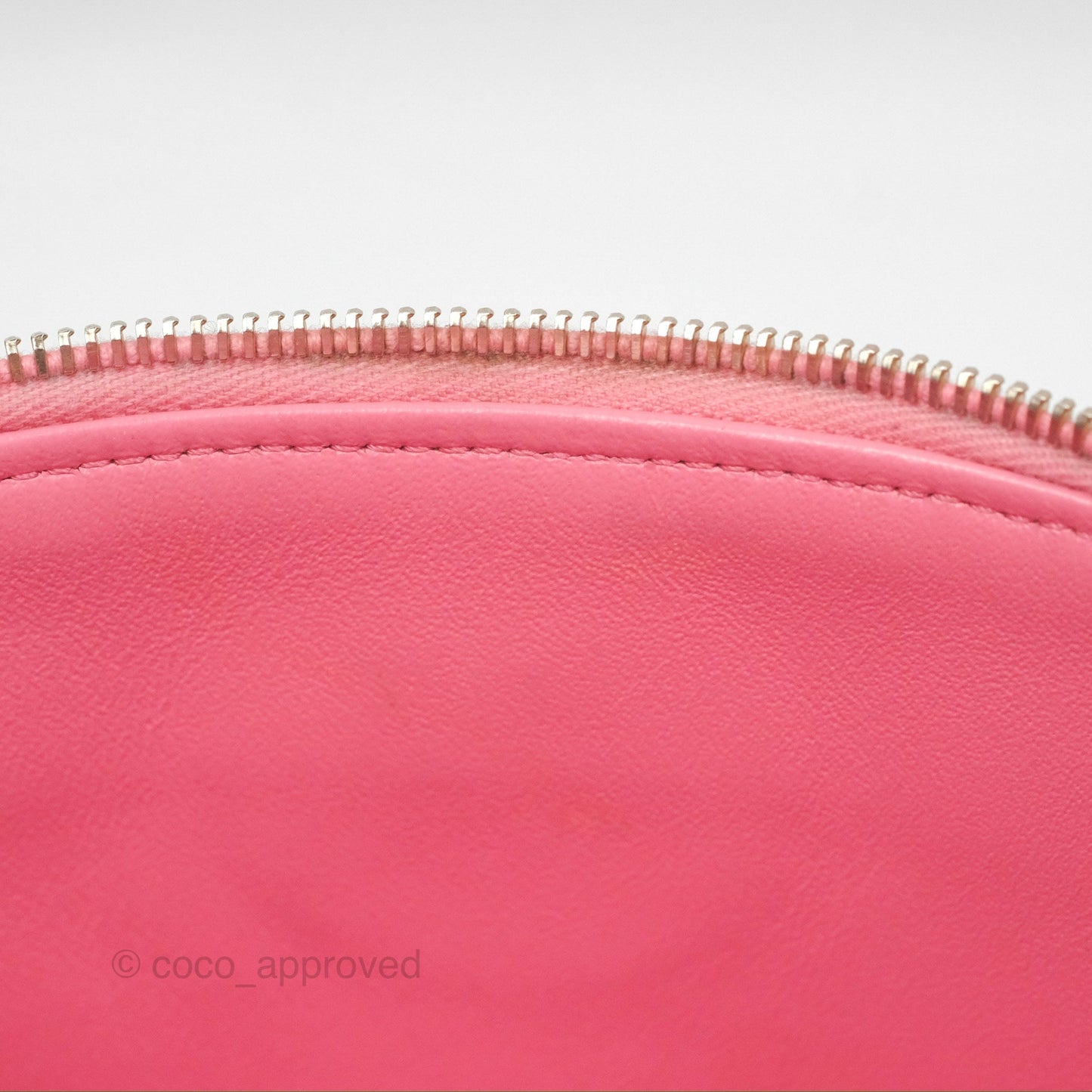 Chanel Small Quilted Top Handle Vanity Case Pink Lambskin Gold Hardware