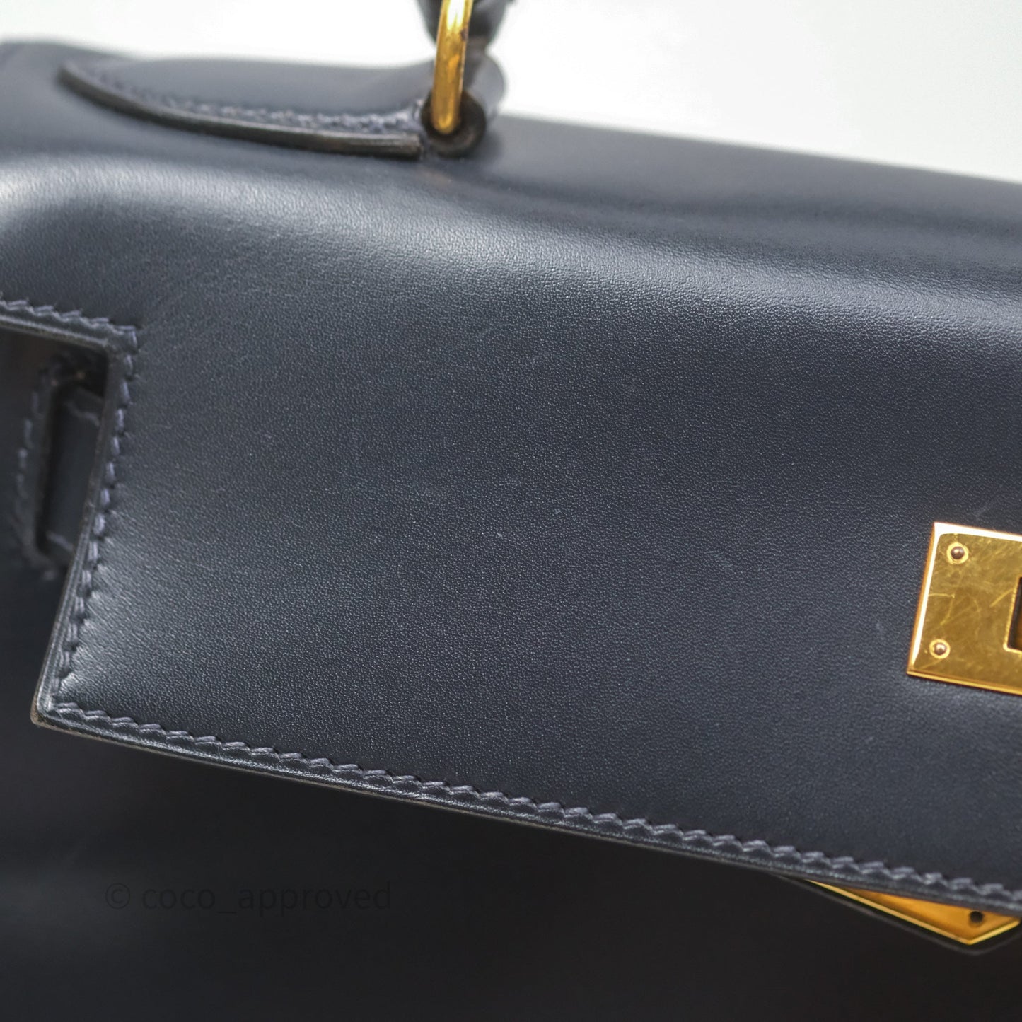 Hermès Vintage Kelly 28 Retourn Navy Box Leather Gold Hardware