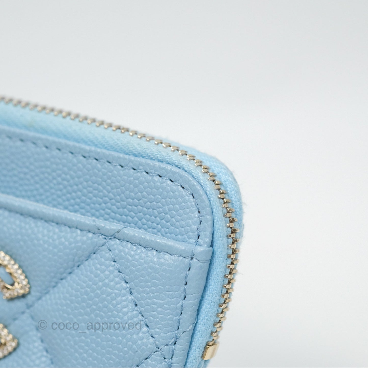 Chanel Zipped Coin Purse Card Holder Blue Caviar 22S