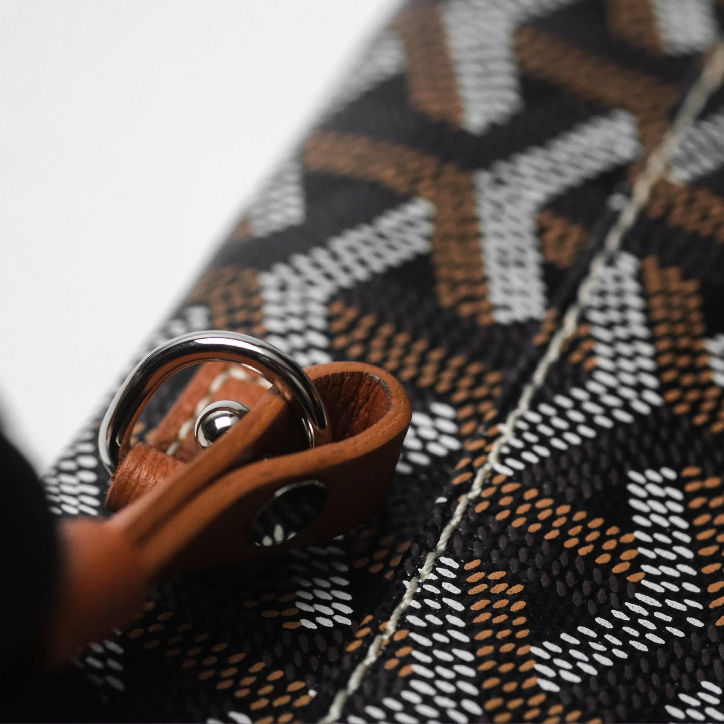 Goyard Saint Louis Tote PM⁣⁣⁣⁣⁣⁣⁣⁣⁣⁣⁣⁣⁣⁣⁣⁣⁣⁣⁣⁣ Black/Tan