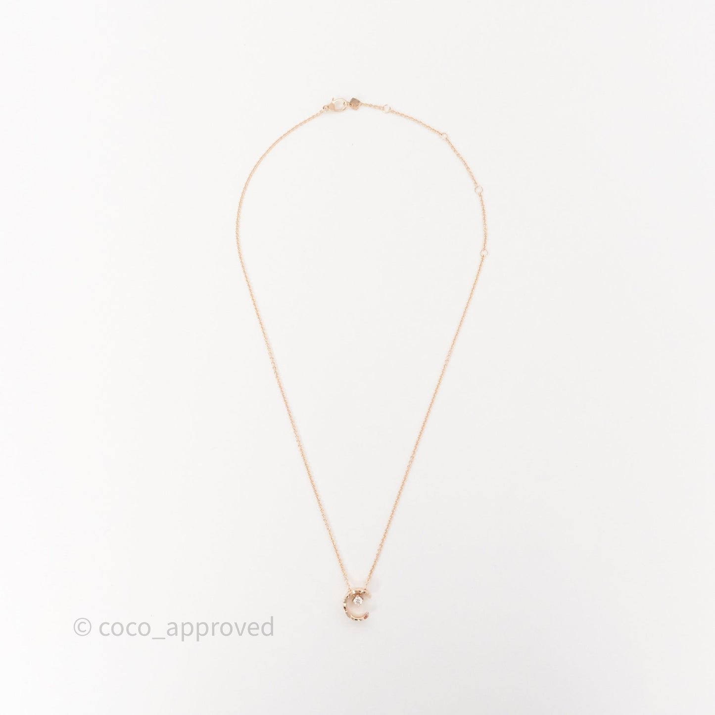 Chanel Coco Necklace Diamonds Beige Gold