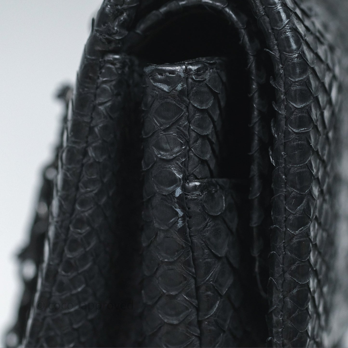 Chanel Classic M/L Medium Flap So Black Python Black Hardware