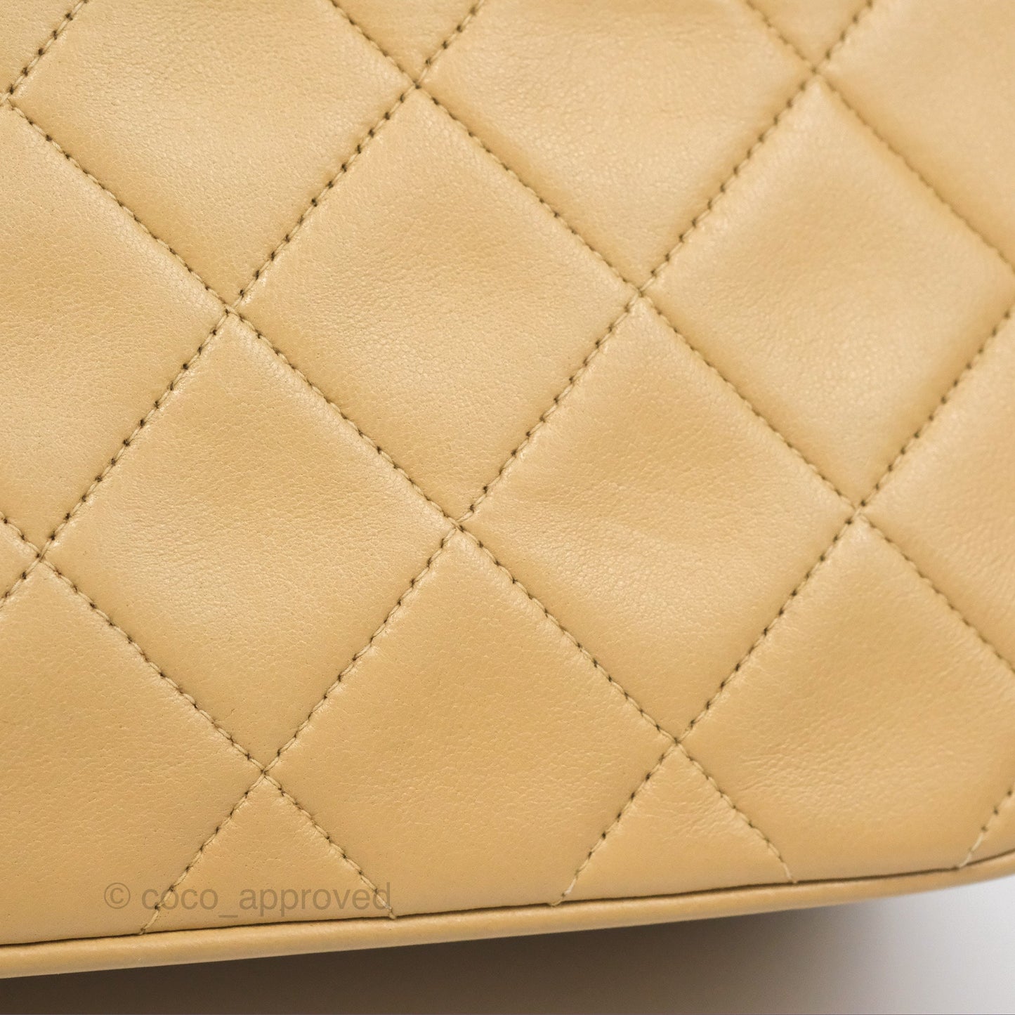 Chanel Vintage Flap Bag Beige Lambskin Gold Hardware