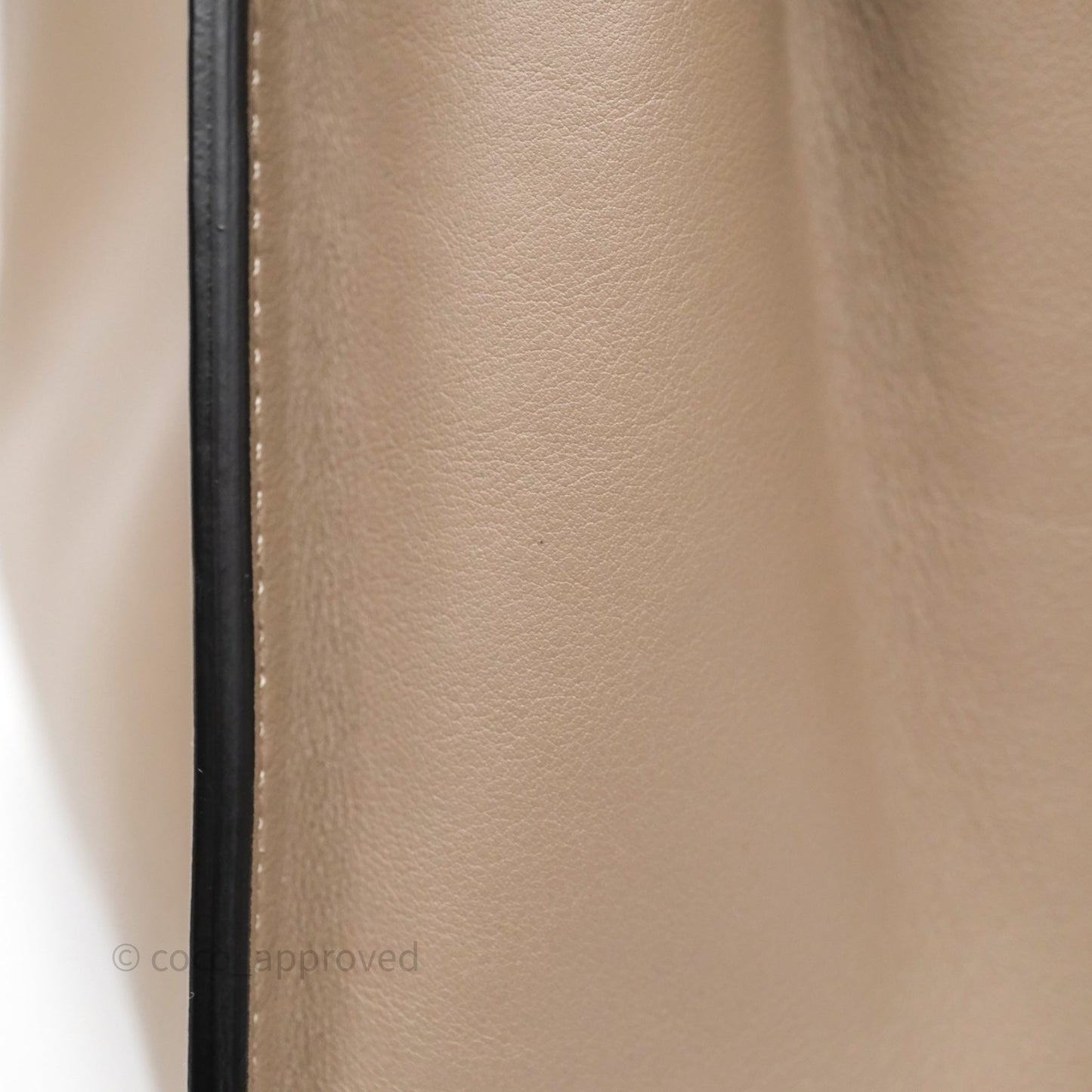 Fendi Peekaboo Iconic Essentially Bag Calfskin Beige