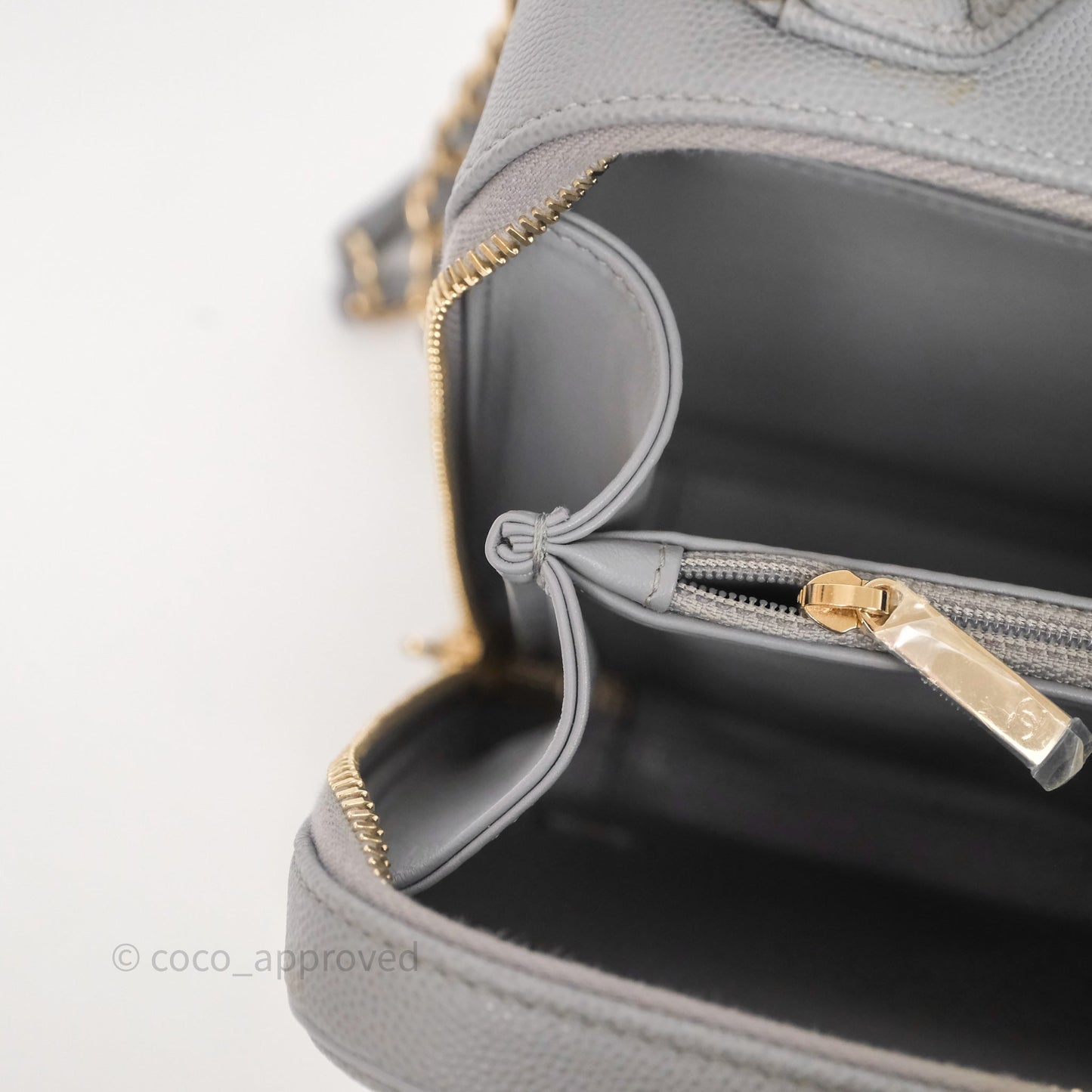 Chanel Medium CC Filigree Vanity Case Quilted Grey Caviar Gold Hardware