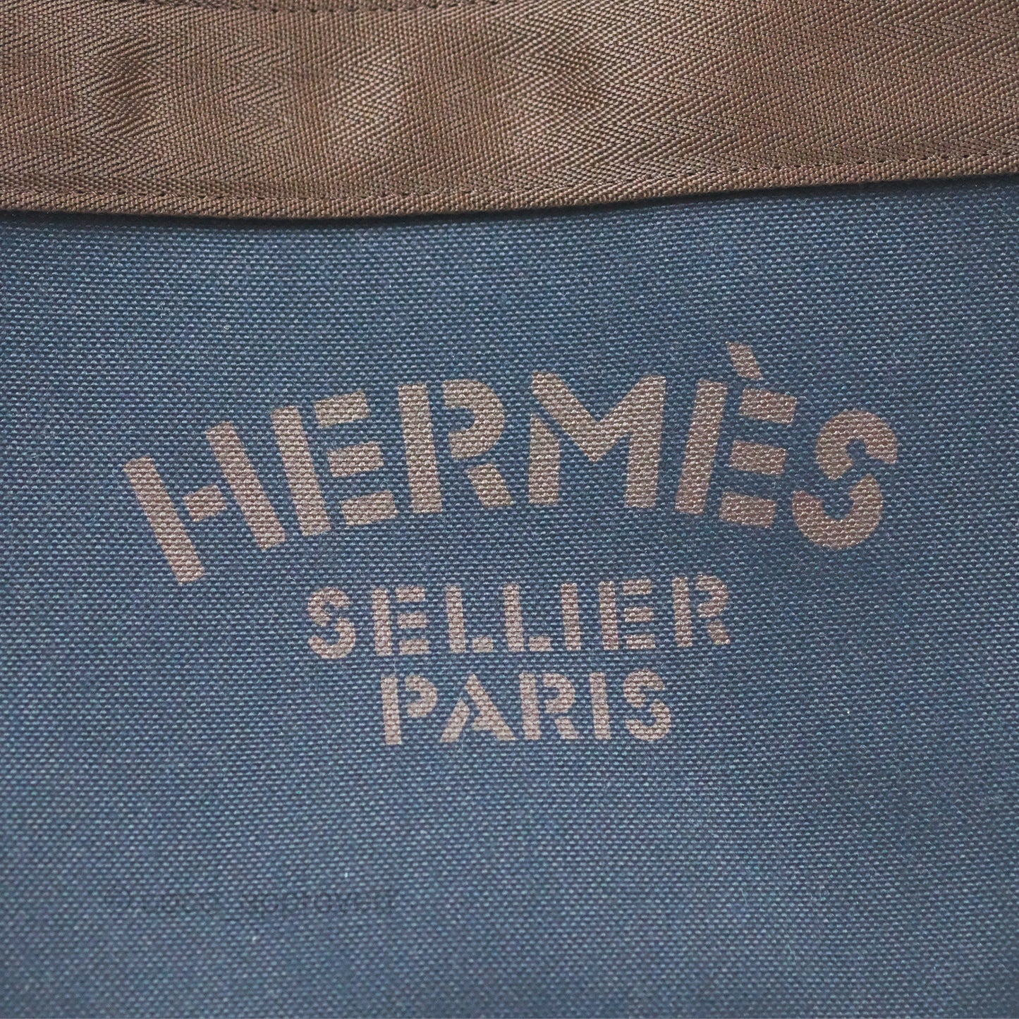 Hermes The Grooming Bag Bleu Navy / Feu