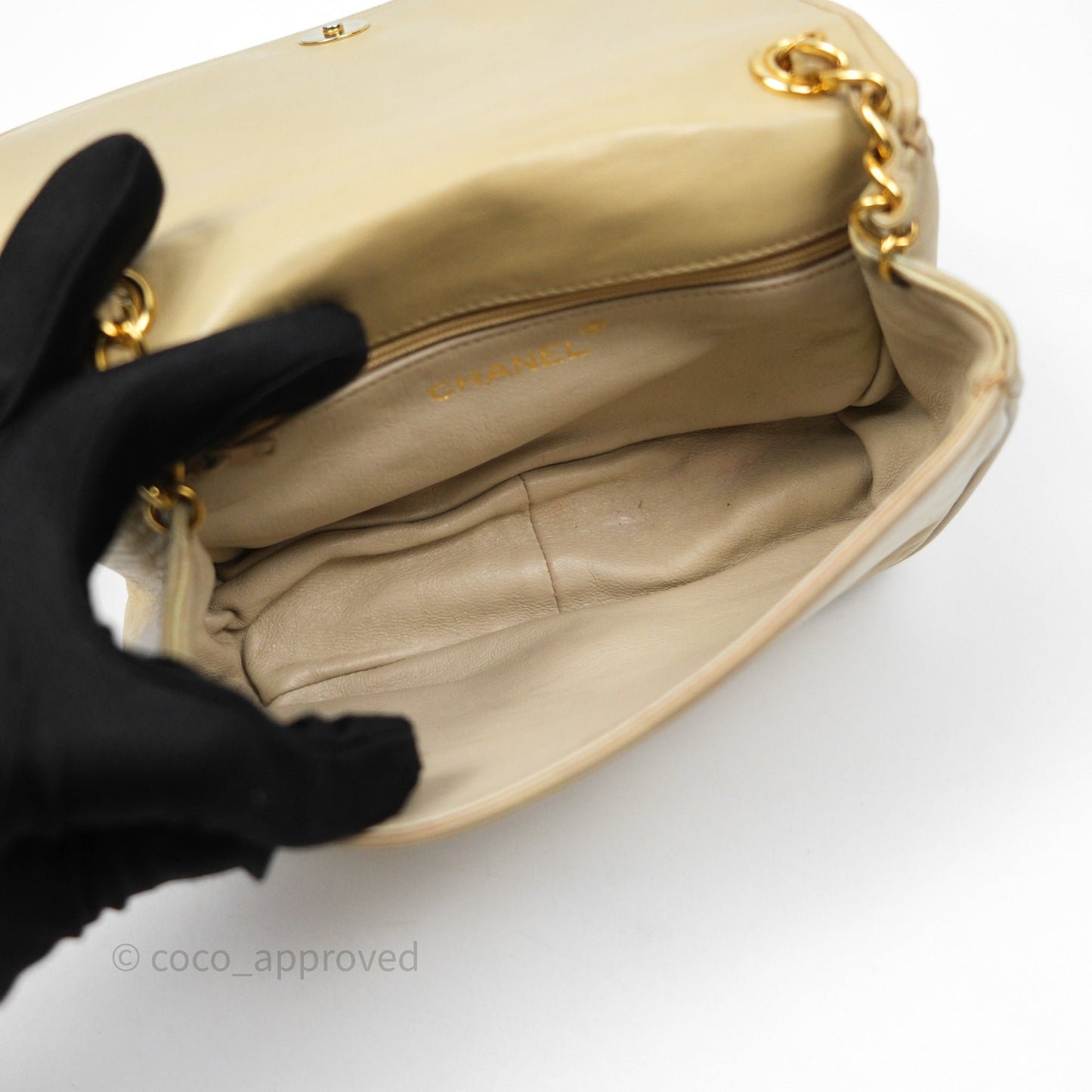 Chanel Vintage CC Flap Bag Beige Lambskin Gold Hardware
