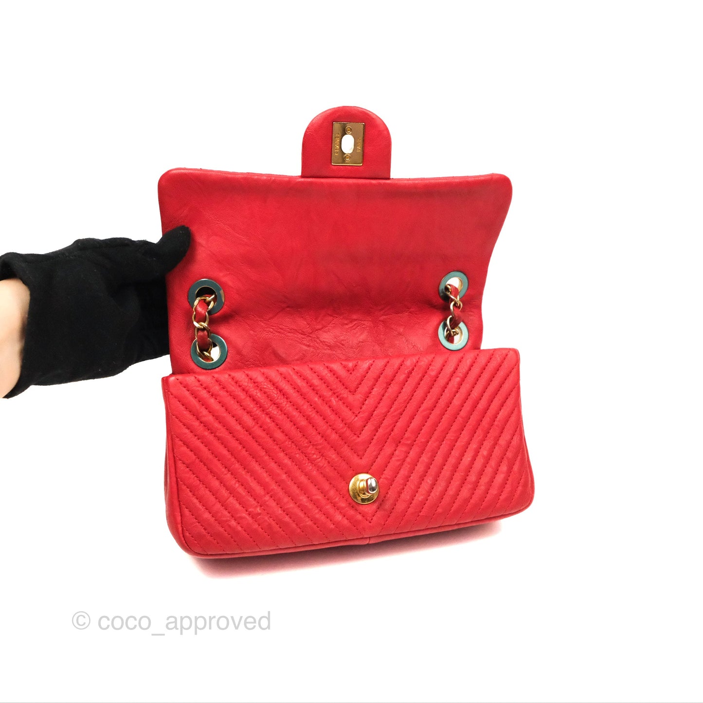 Chanel Small Chevron Surpique Flap Red Calfskin Aged Gold Hardware