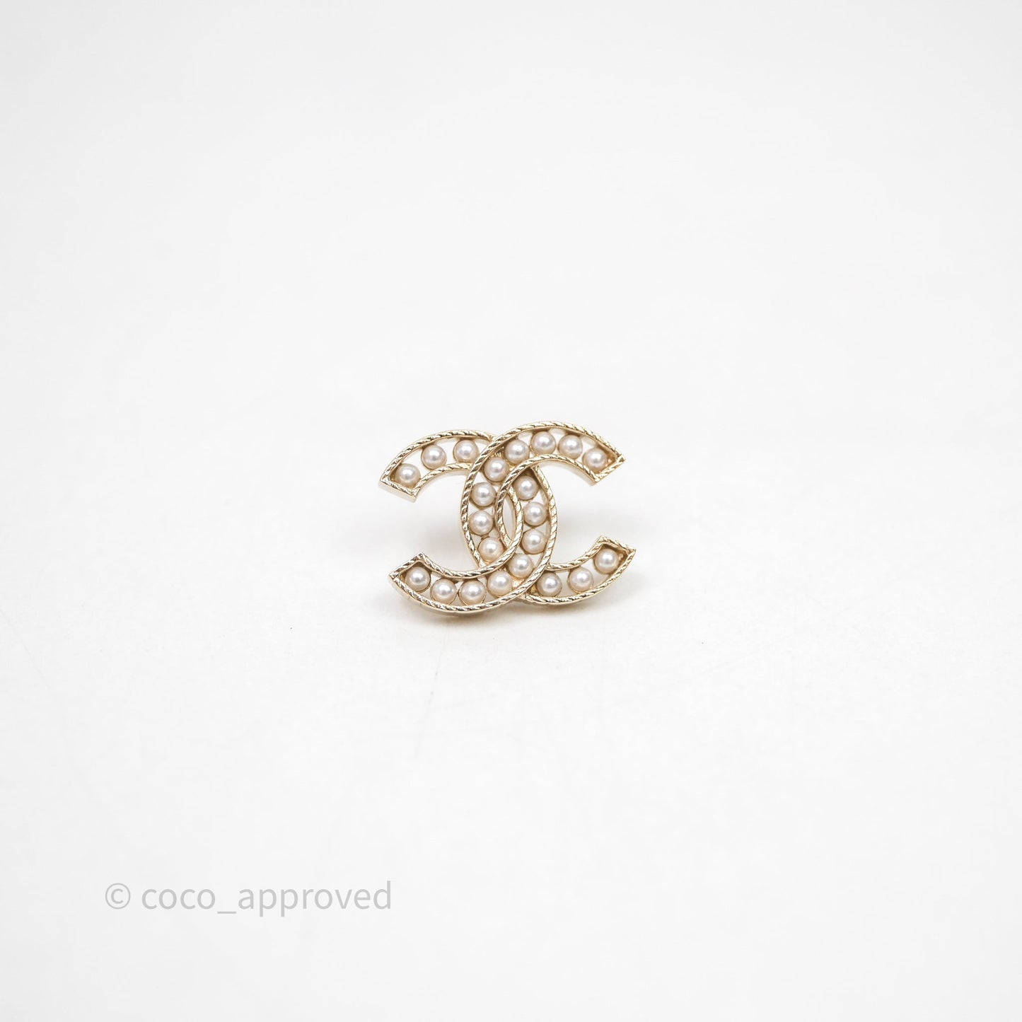 Chanel Pearl CC Earrings Gold Tone 21B