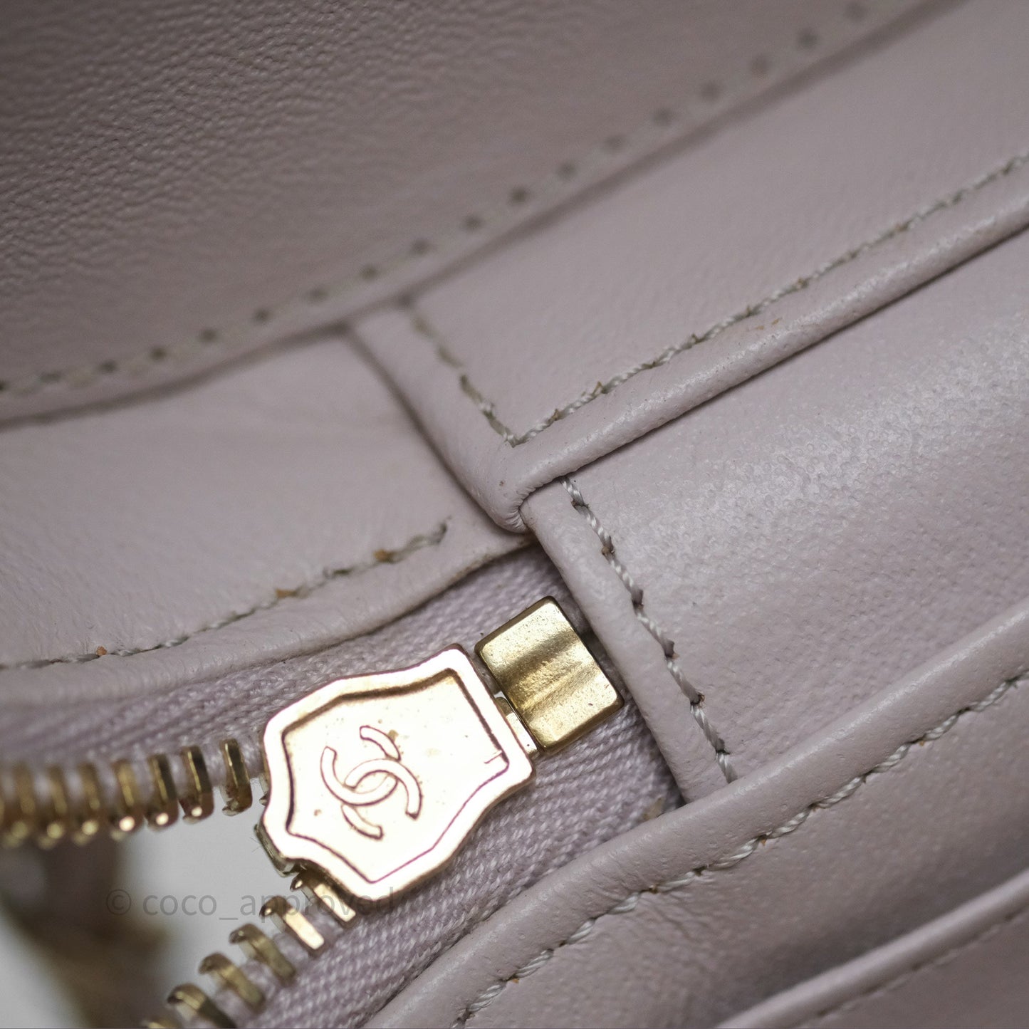 Chanel Trendy CC Vanity Case Lilac Lambskin Gold Hardware
