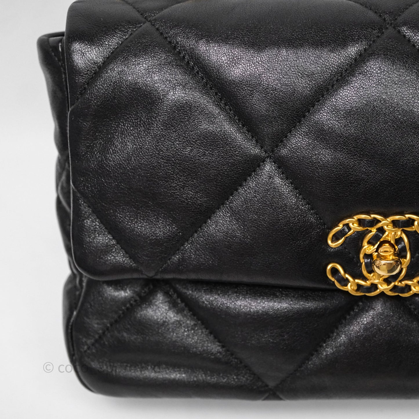 Chanel 19 Medium Black Mixed Hardware
