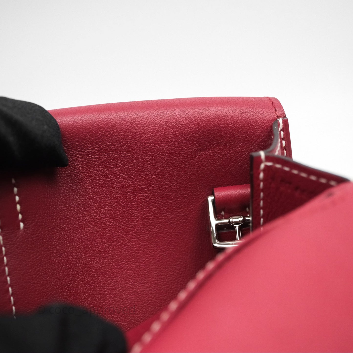 Hermès Halzan 22 Mini Rouge Grenat K1 Swift Palladium Hardware