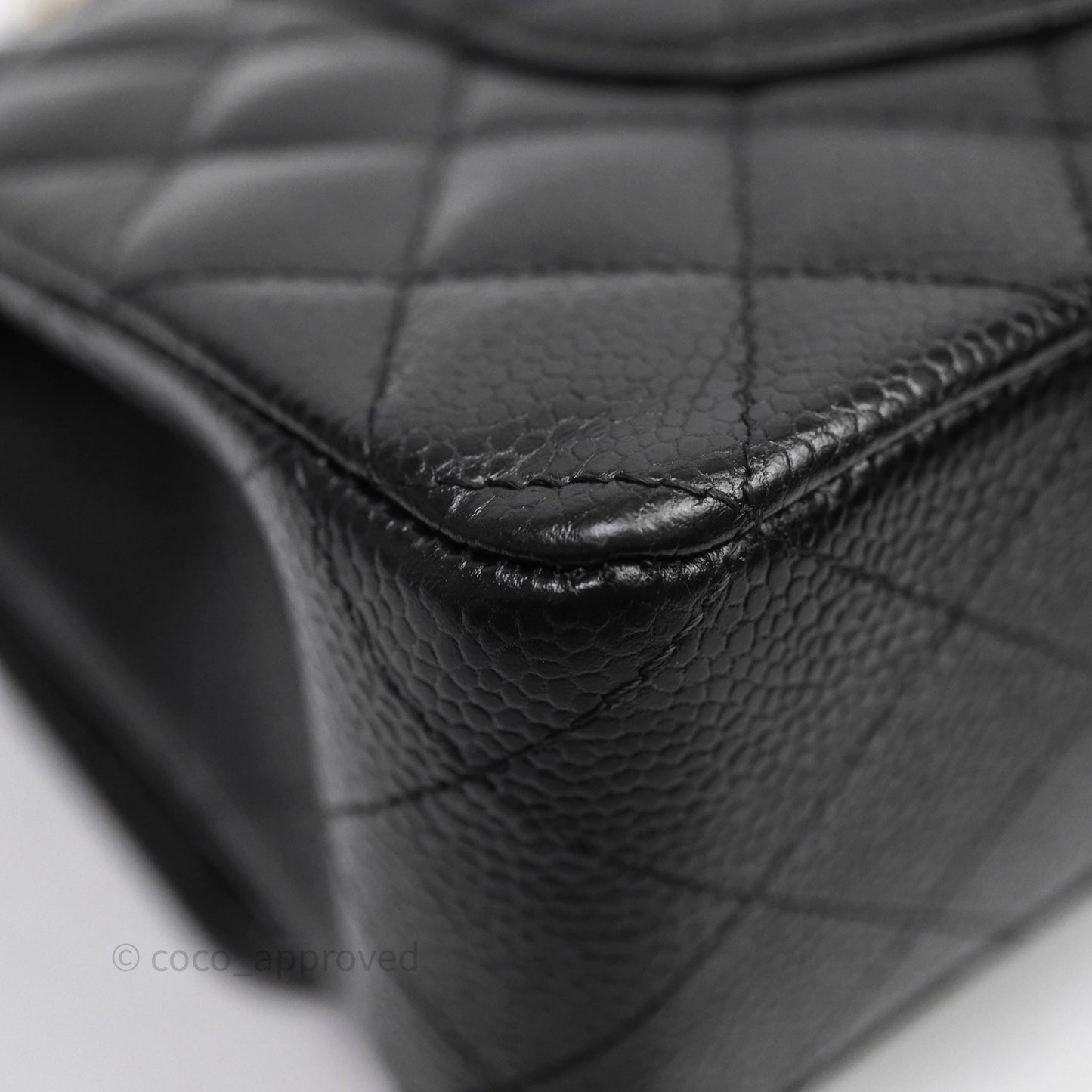 Chanel Classic M/L Medium Flap Quilted Black Caviar Gold Hardware