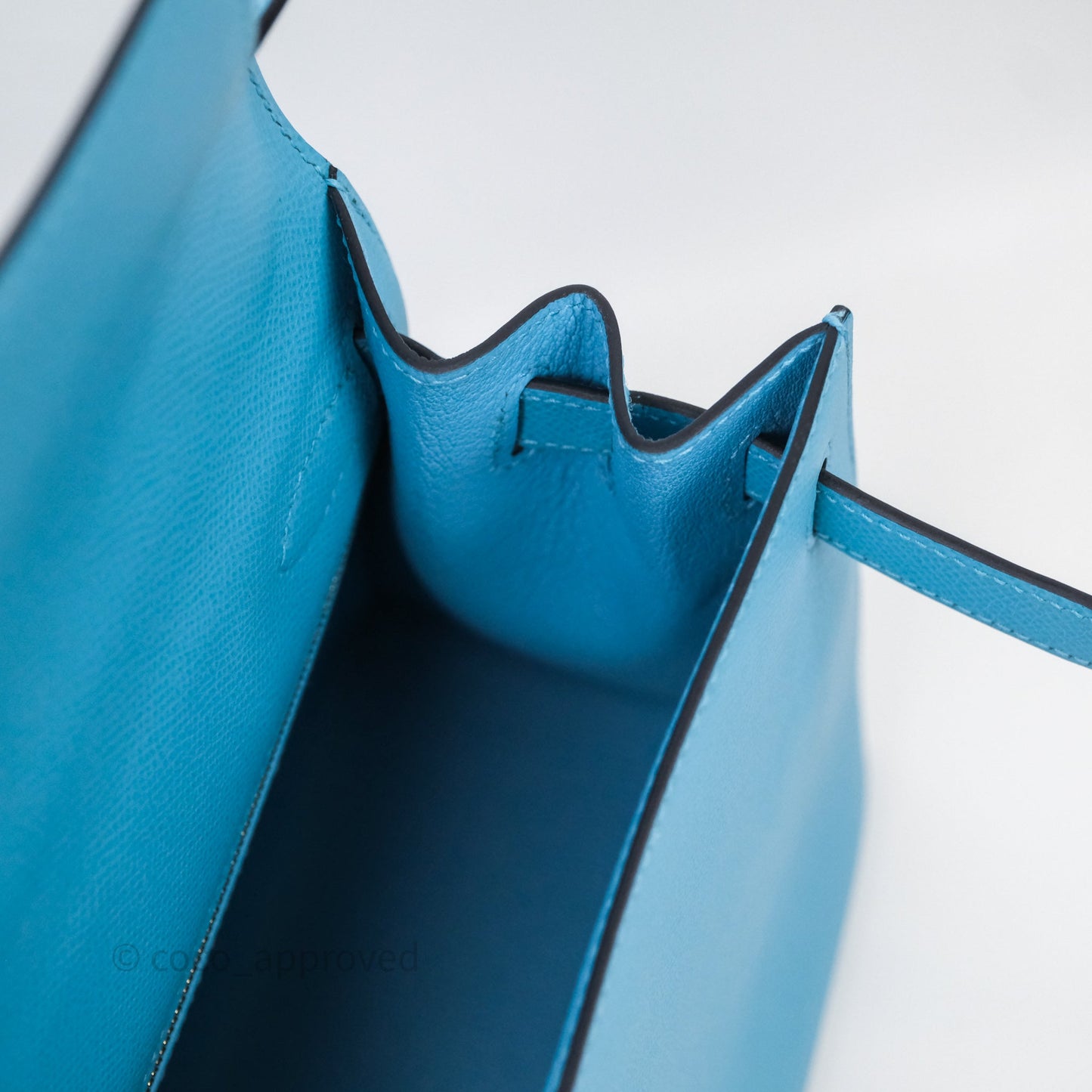 Hermès Kelly 28 Bleu du Nord P3 Epsom Gold Hardware