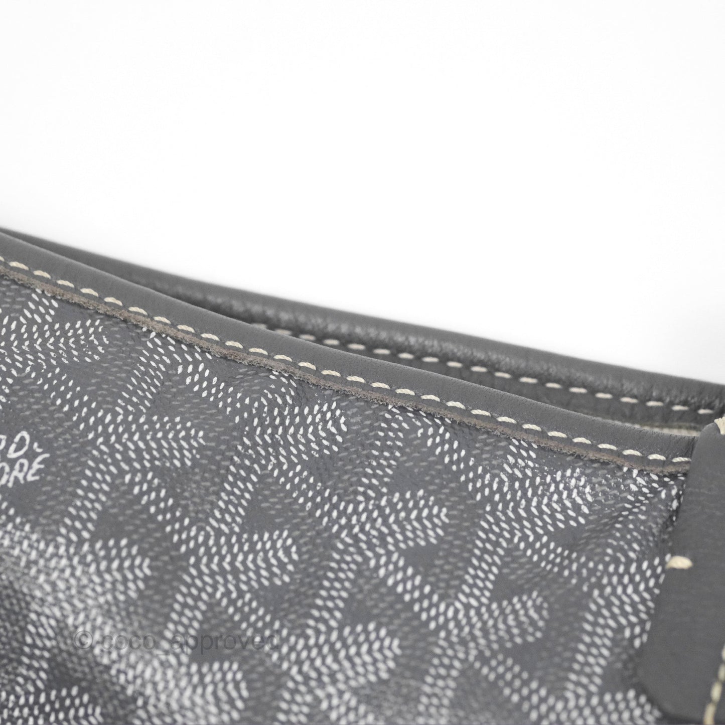 Goyard St Louis Tote PM ⁣⁣⁣⁣⁣⁣⁣⁣⁣⁣⁣⁣⁣⁣⁣⁣⁣⁣⁣⁣Grey Goyardine Canvas
