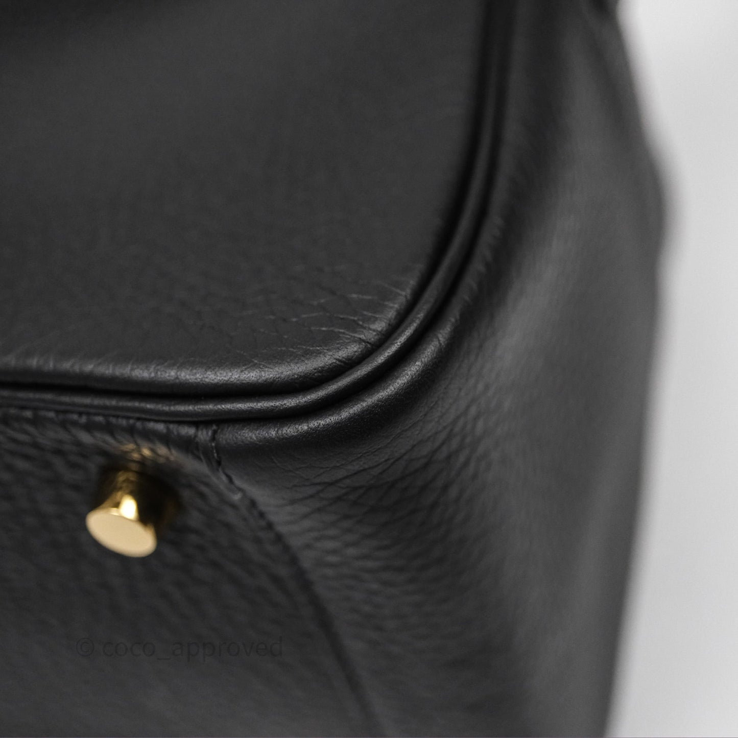 Hermes Lindy 26 Black Noir 89 Clemence Gold Hardware