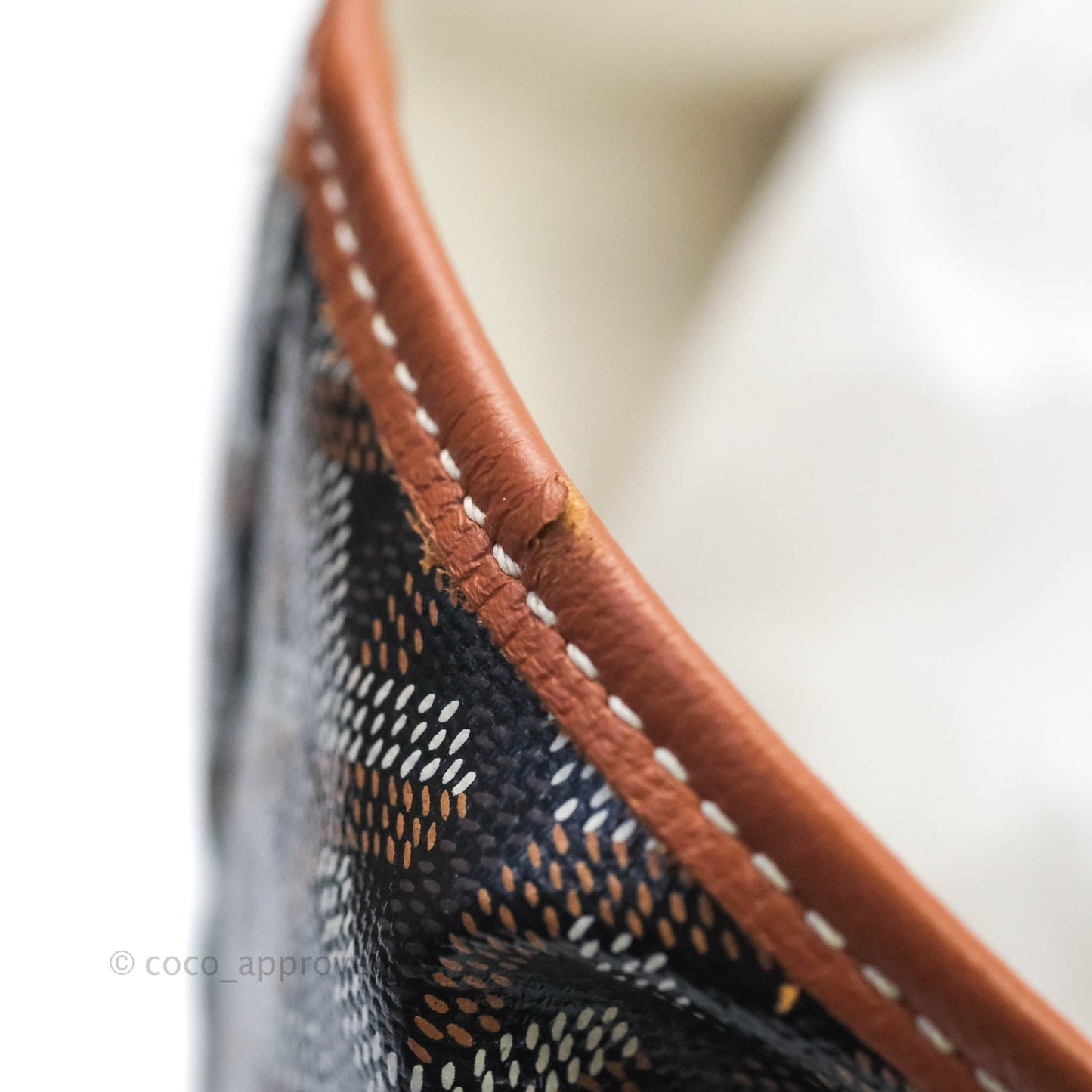 Goyard Saint Louis Black/Tan PM⁣⁣⁣⁣⁣⁣⁣⁣⁣⁣⁣⁣⁣⁣⁣⁣⁣⁣⁣⁣