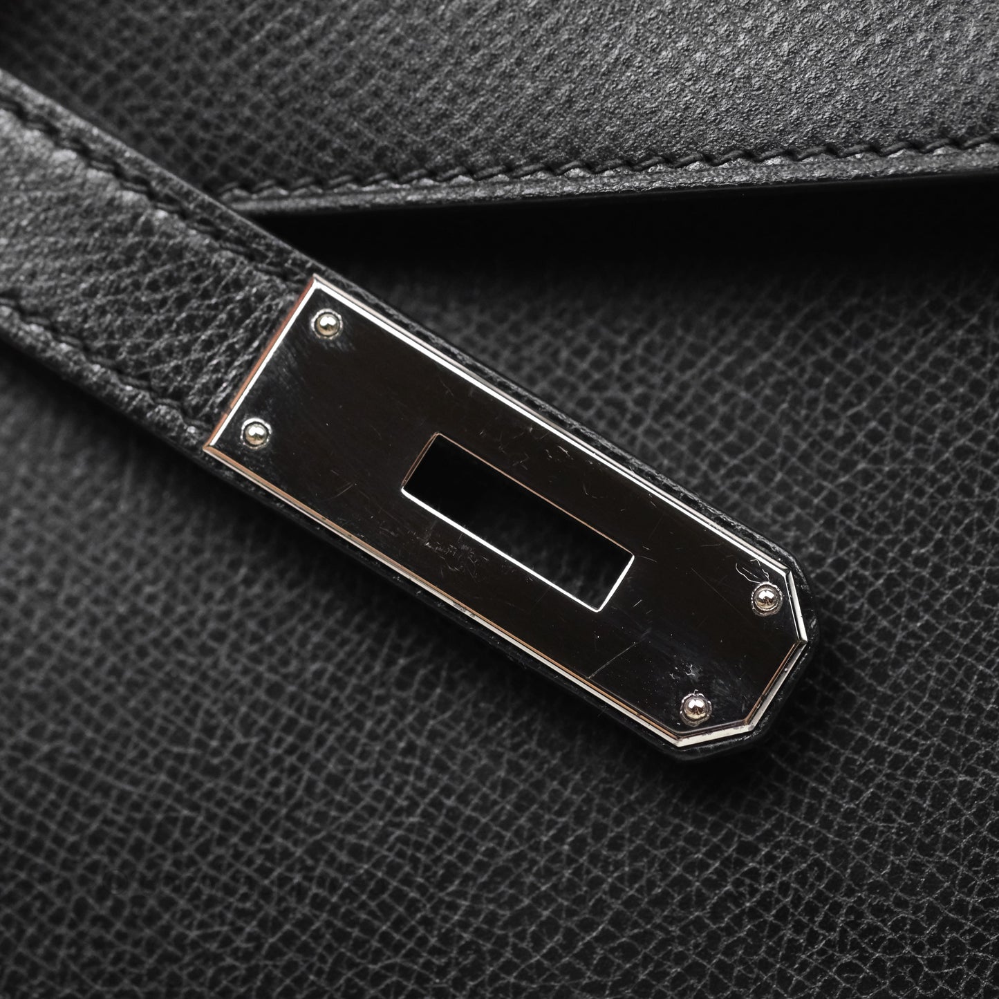 Hermès Vintage Kelly 28 Sellier Noir 89 Courchevel Palladium Hardware