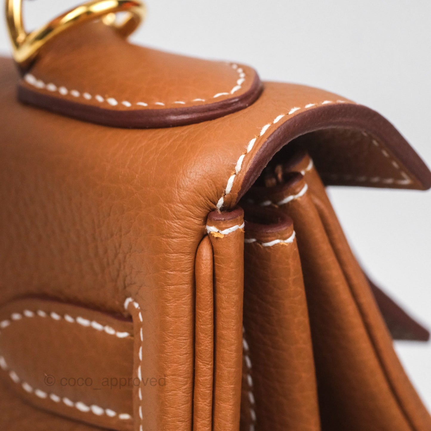 Hermès Kelly 28 Retourne Gold 37 Togo Gold Hardware