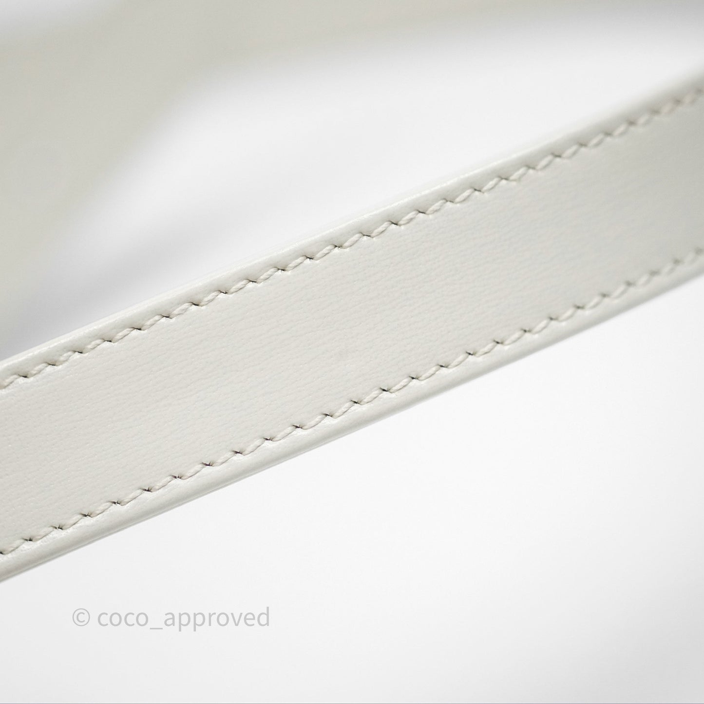 Gucci Jackie 1961 White Small Shoulder Bag Gold Hardware