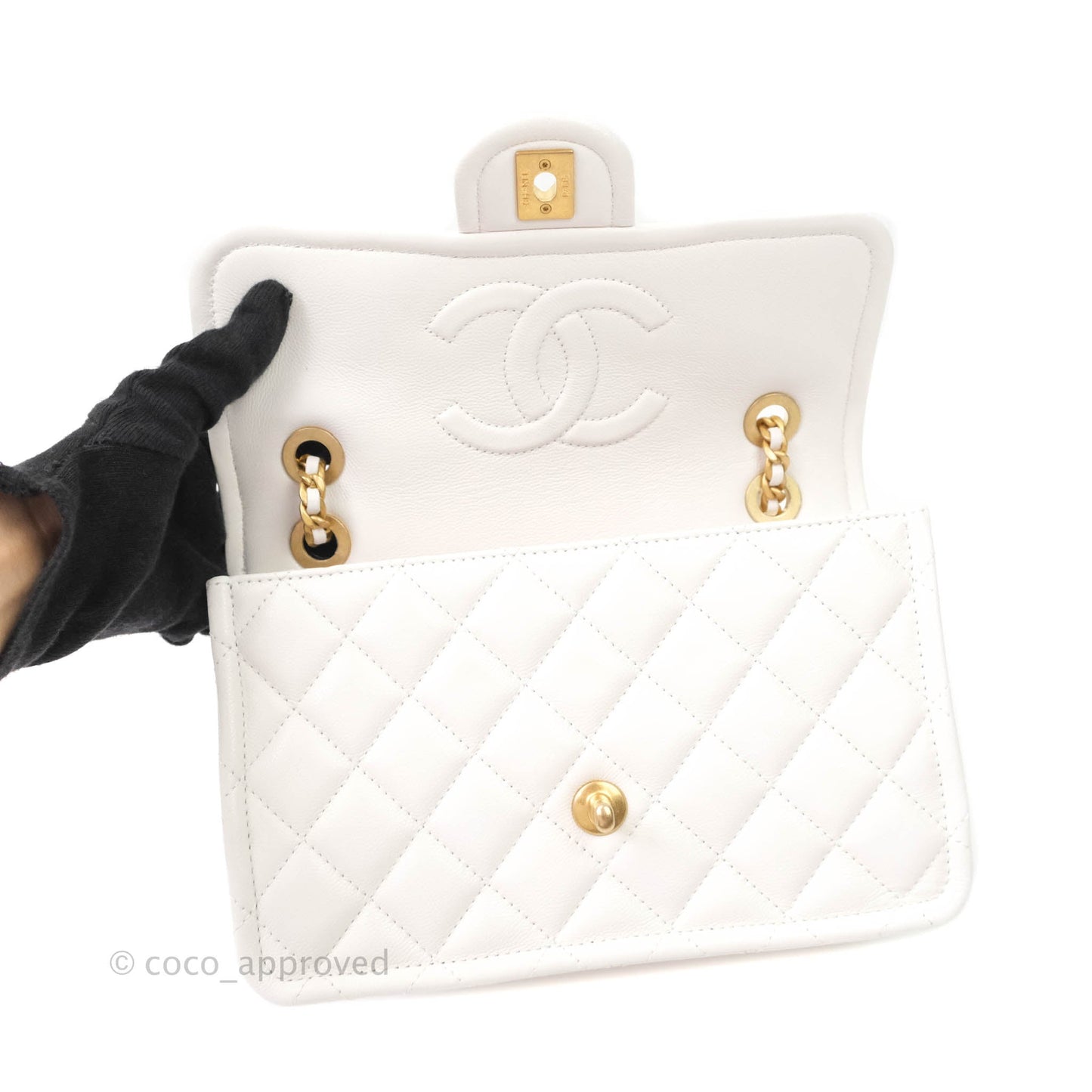 Chanel Small With Chain (O-purse-vanity With Chain) White
