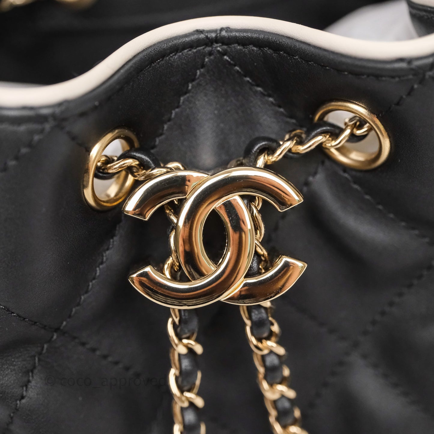 Chanel 25 Mini Bag Black/ White Calfskin Gold Hardware