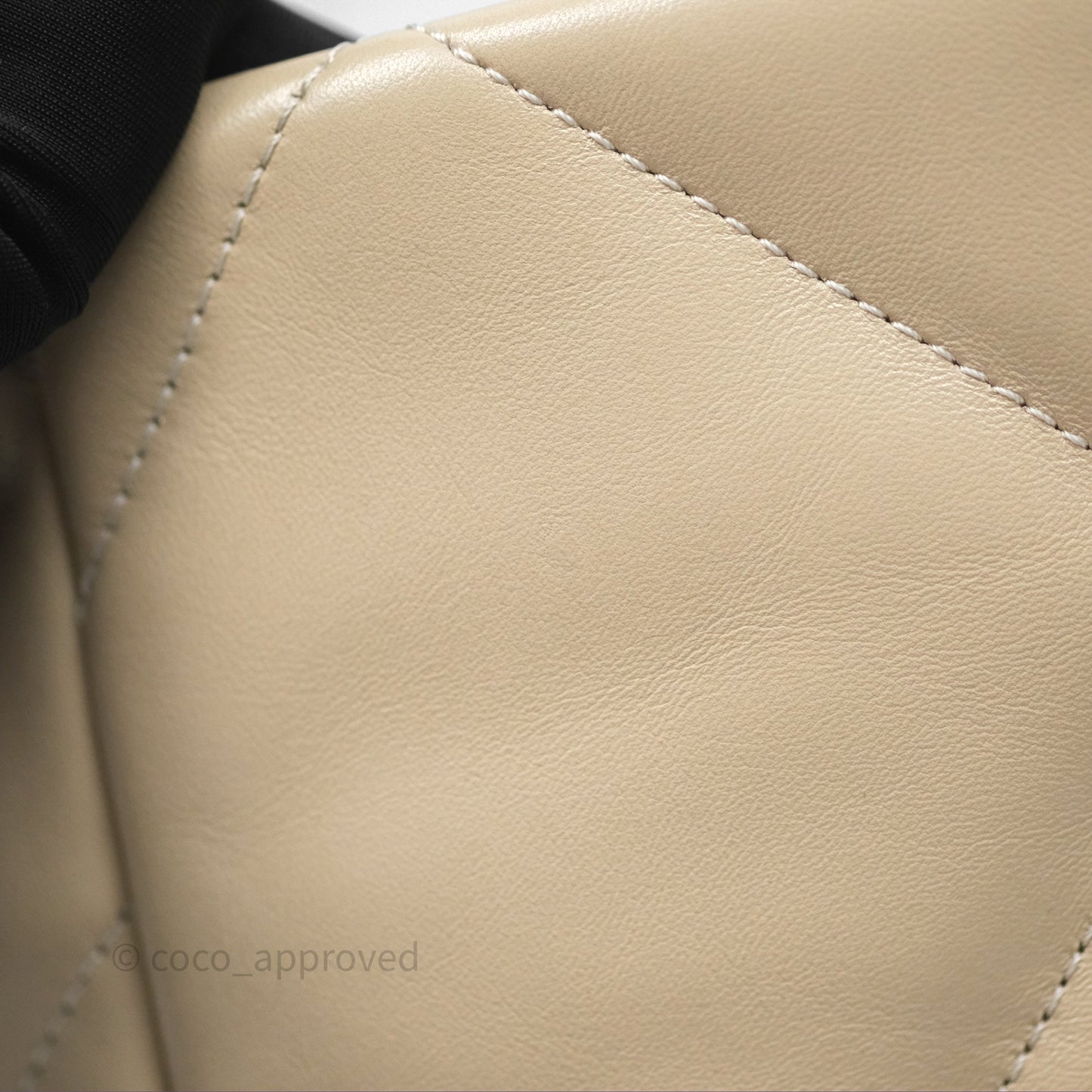 Chanel 19 Medium Beige Mixed Hardware