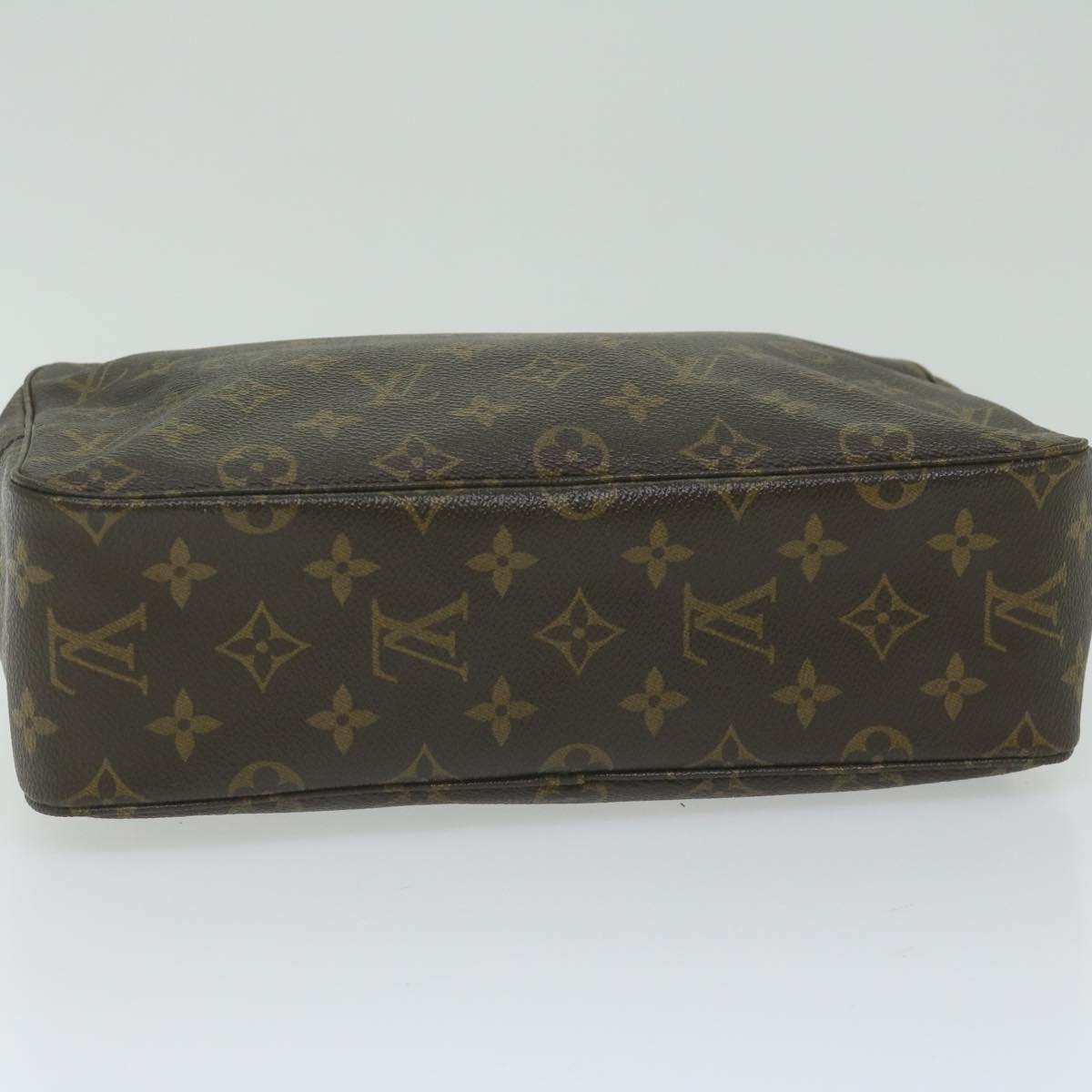 Louis Vuitton Poche Toilette  Canvas Clutch Bag ()