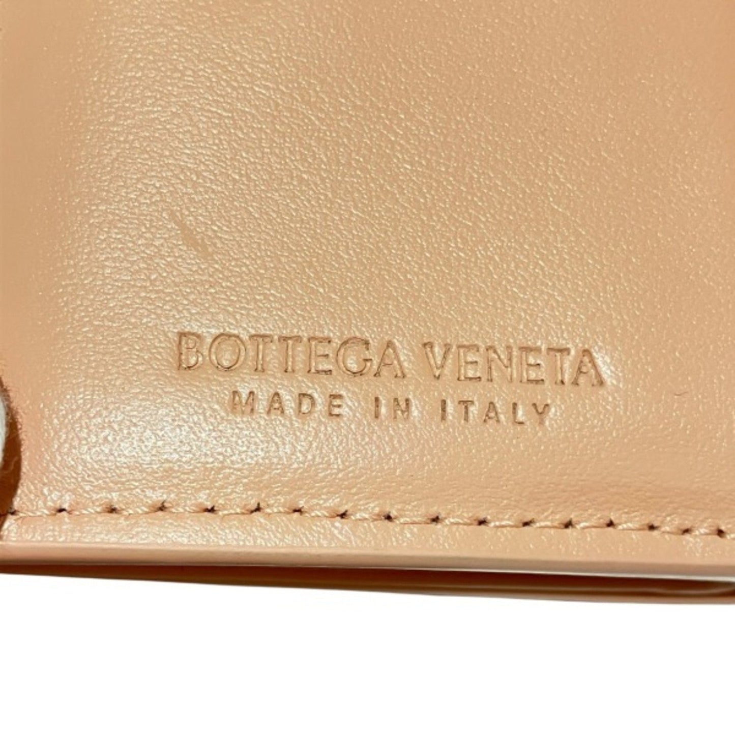 Luxury Bottega Veneta Intrecciato Leather Wallet (Bi-Fold) ()