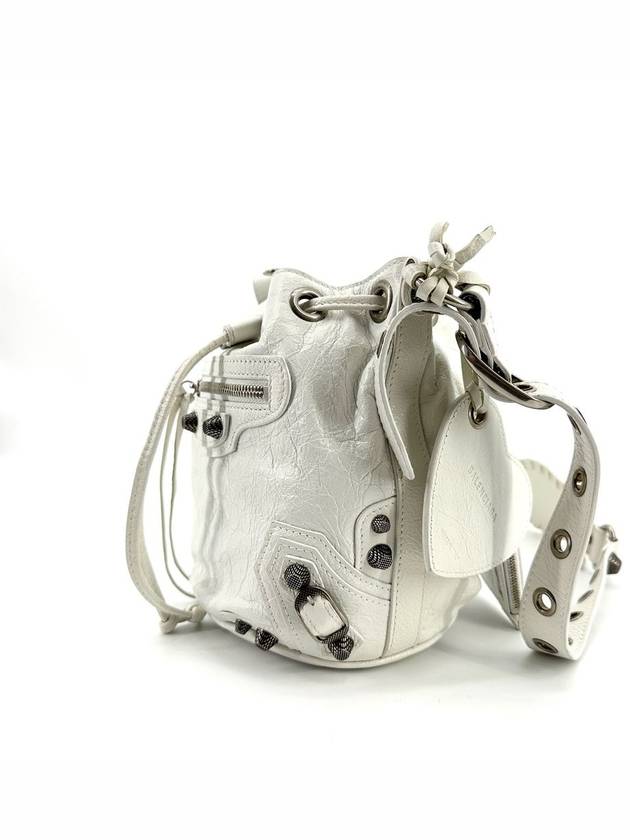 Luxury Balenciaga Lecagol bucket bag xs cross 702431