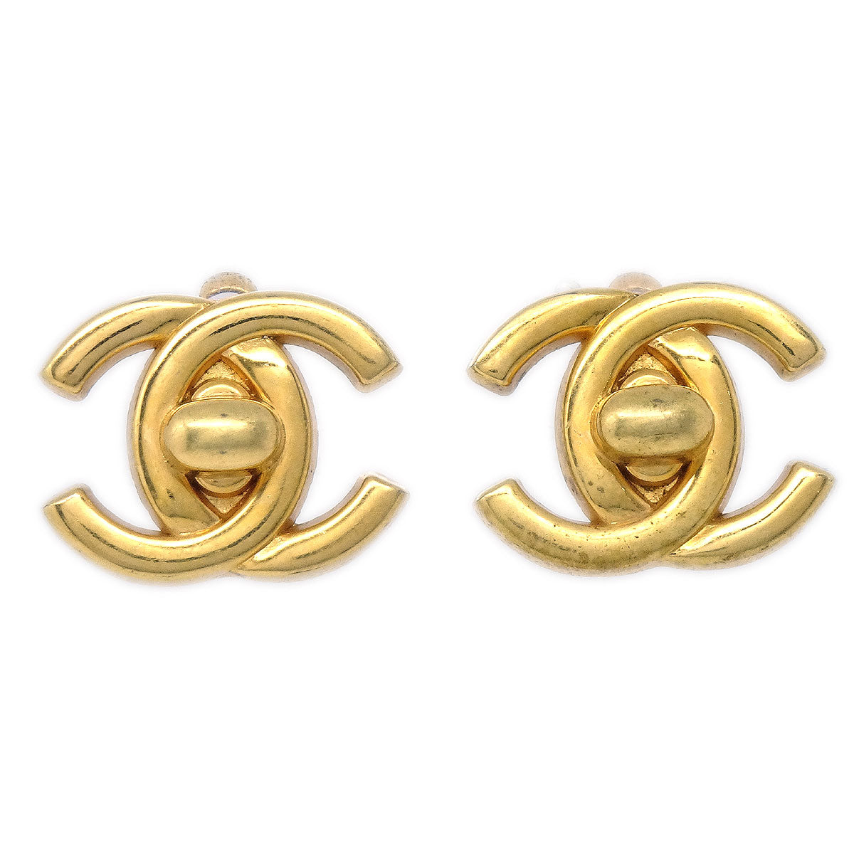 Luxury Chanel 1996 Turnlock Earrings Clip-On Gold 96P