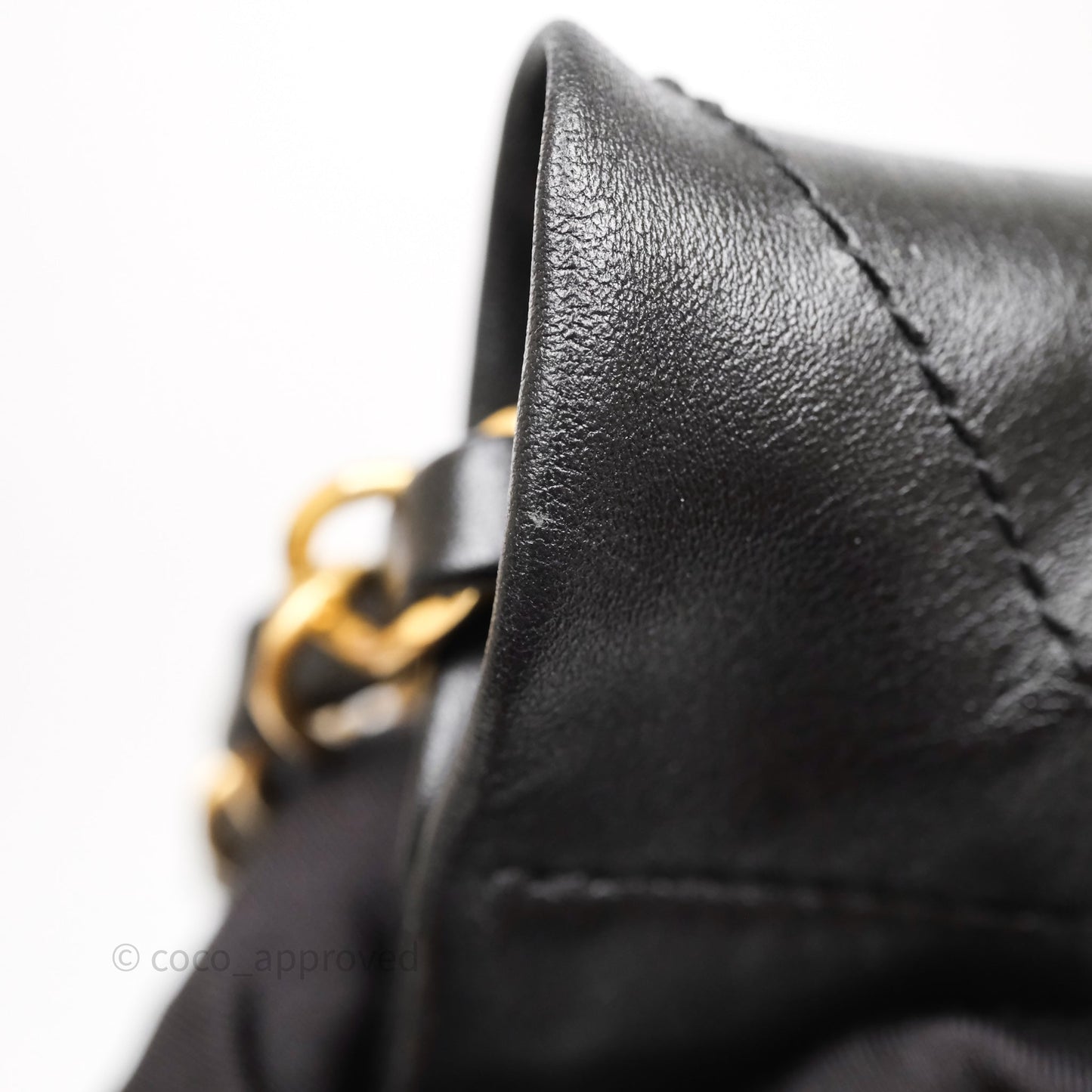 Chanel 22 Bag Medium Black Crumpled Calfskin Aged Gold Hardware