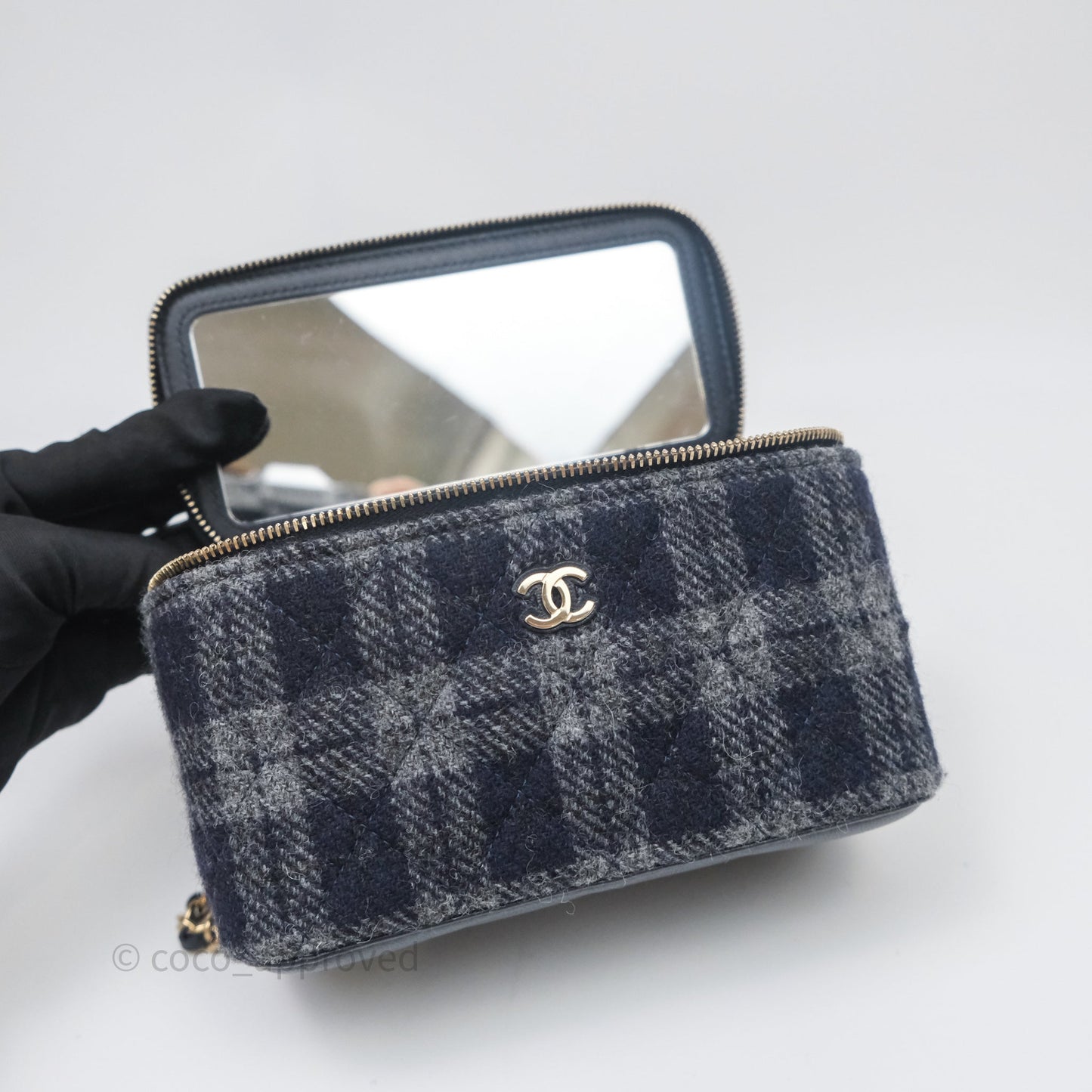Chanel Vanity With Chain Navy Tweed Plaid Gold Hardware